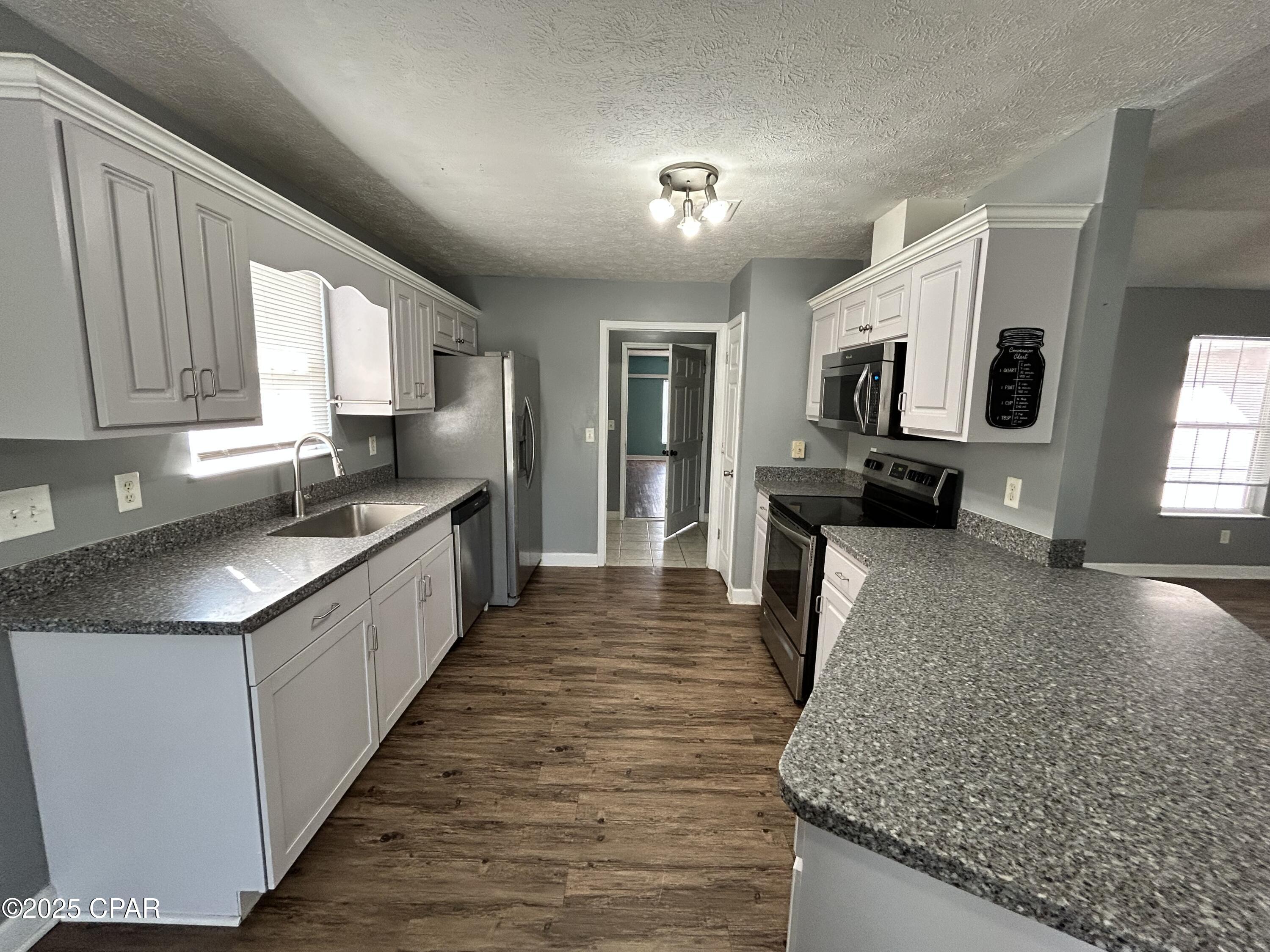 [No Recorded Subdiv] - Residential Lease