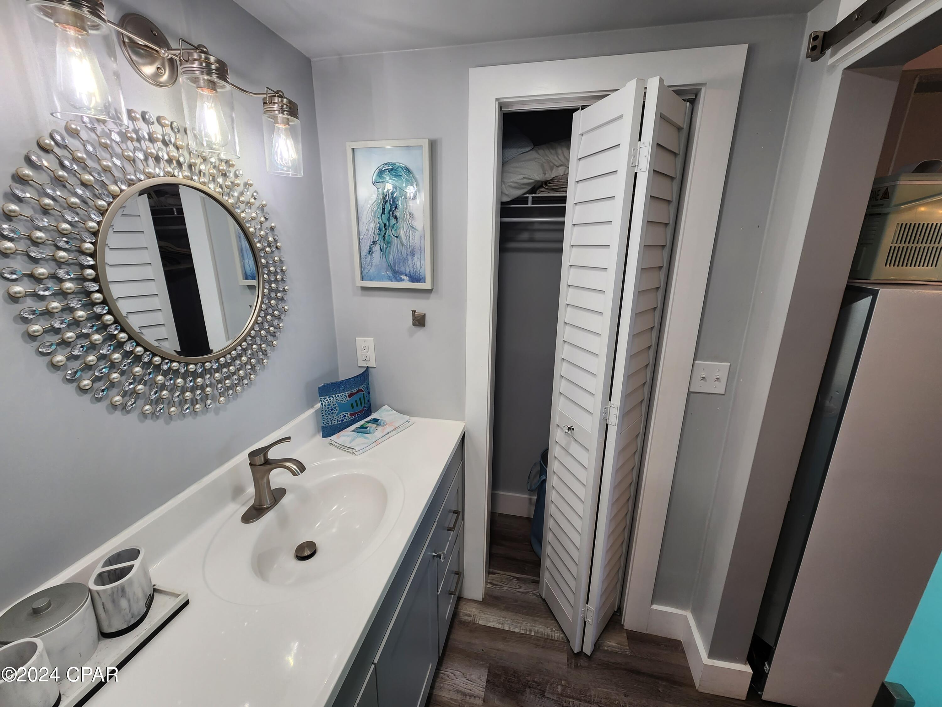 Fontainebleau Terrace - Residential