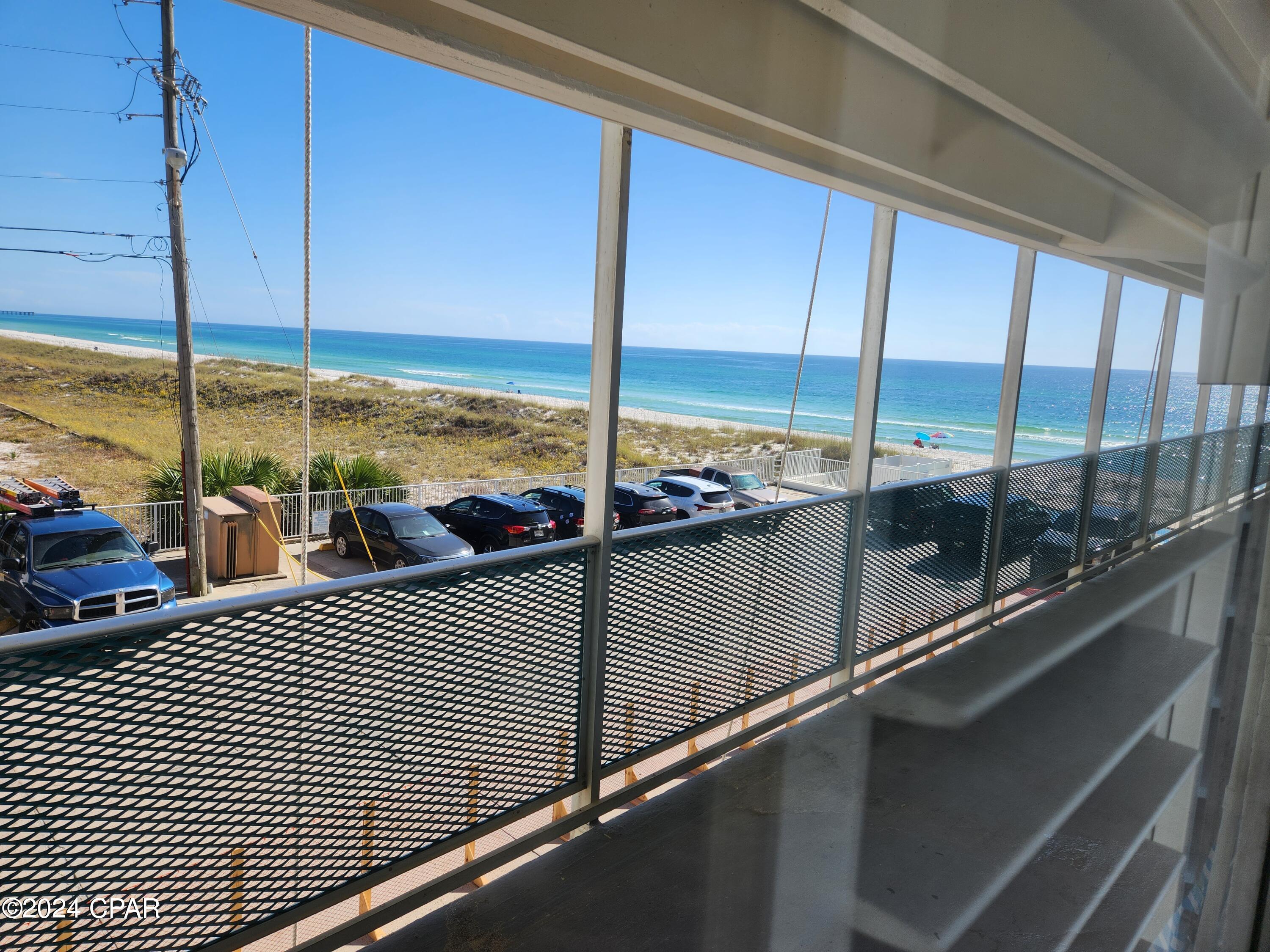 Fontainebleau Terrace - Residential