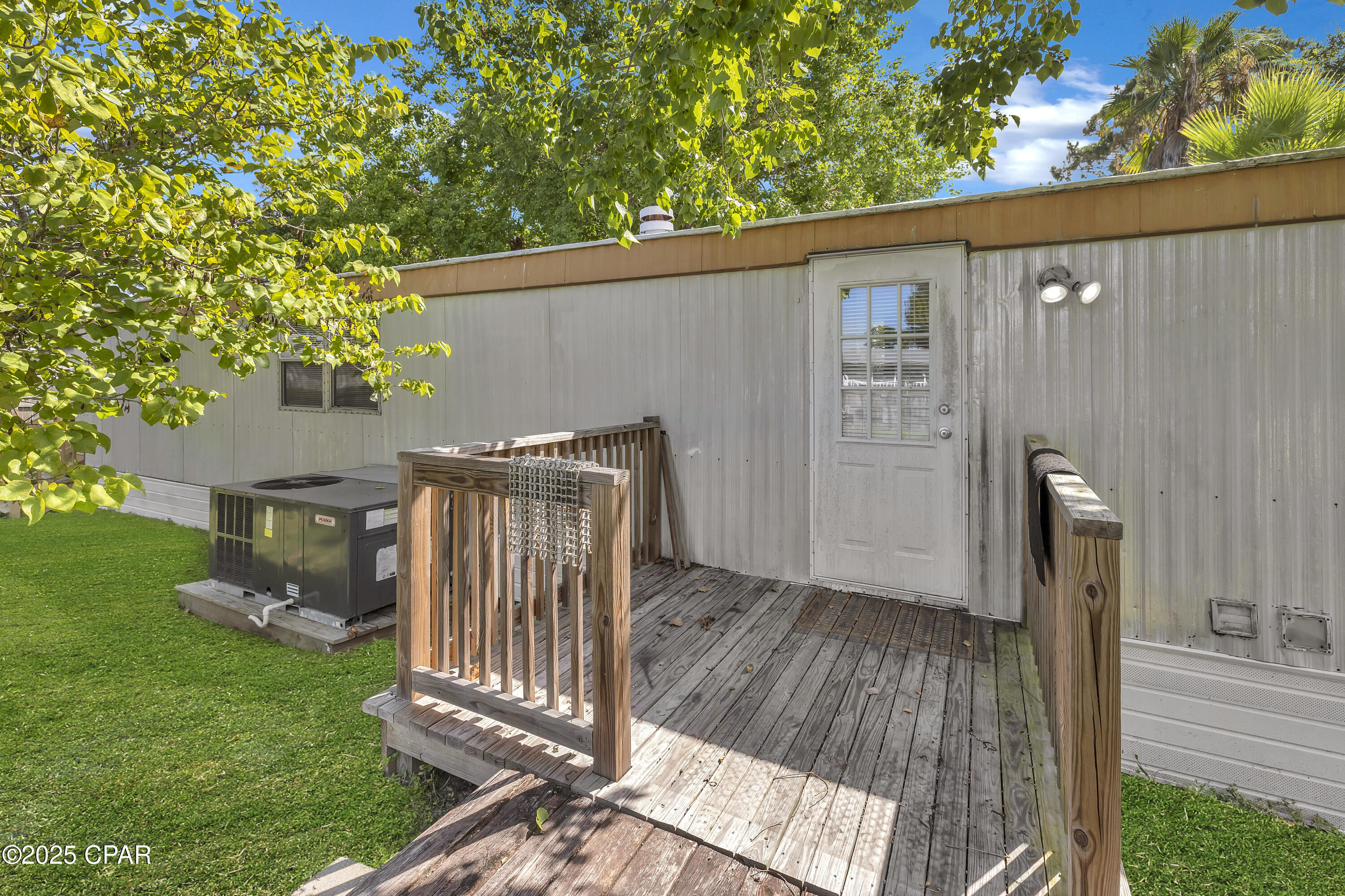 North Lagoon Oaks 7th Add - Residential