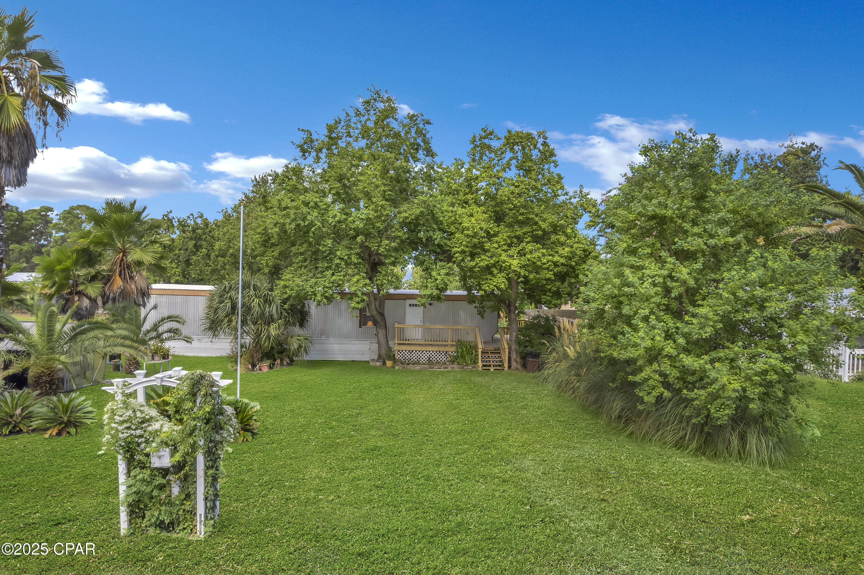 North Lagoon Oaks 7th Add - Residential