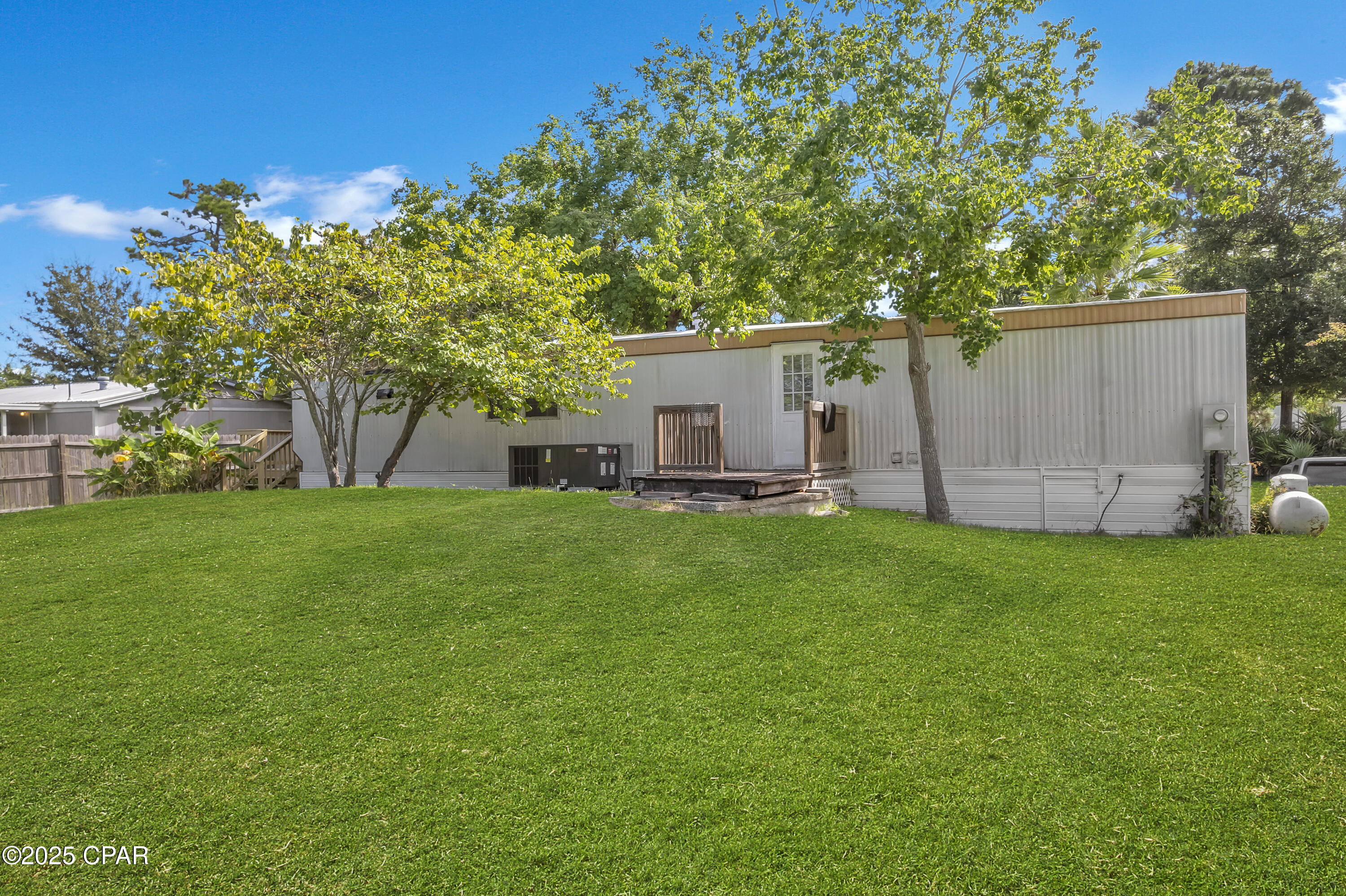 North Lagoon Oaks 7th Add - Residential