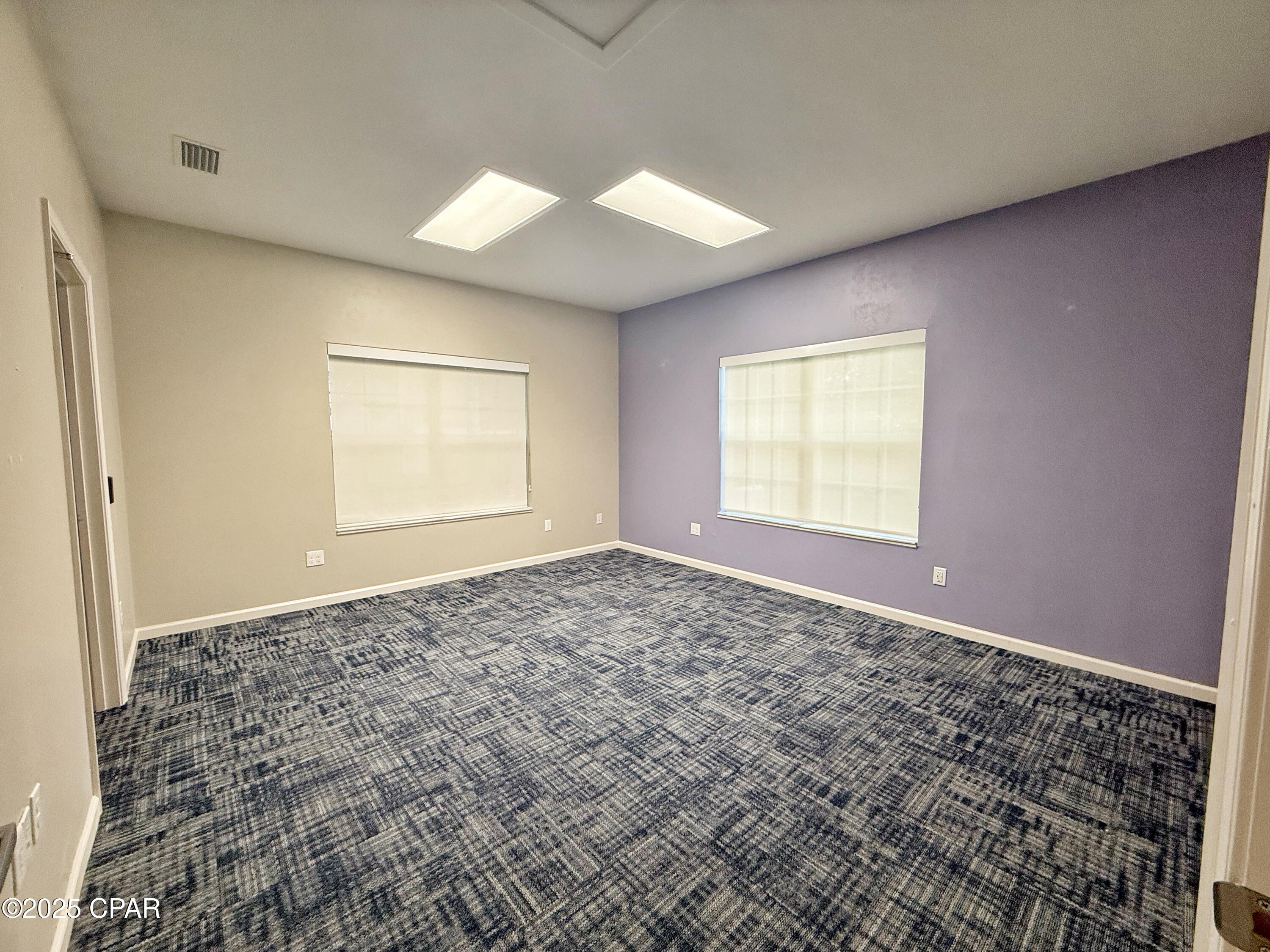 [No Recorded Subdiv] - Commercial Sale