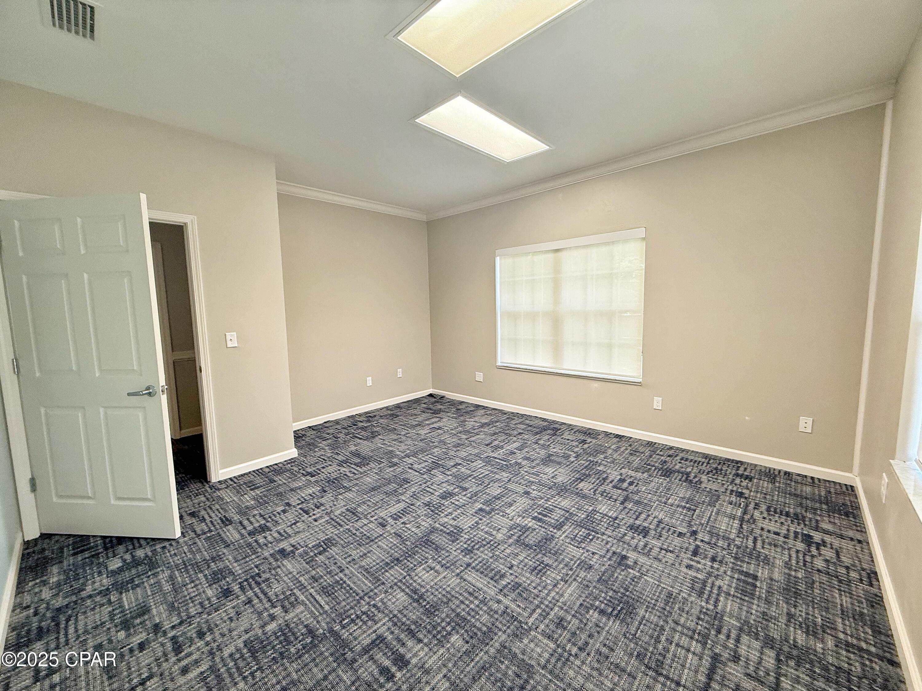 [No Recorded Subdiv] - Commercial Sale