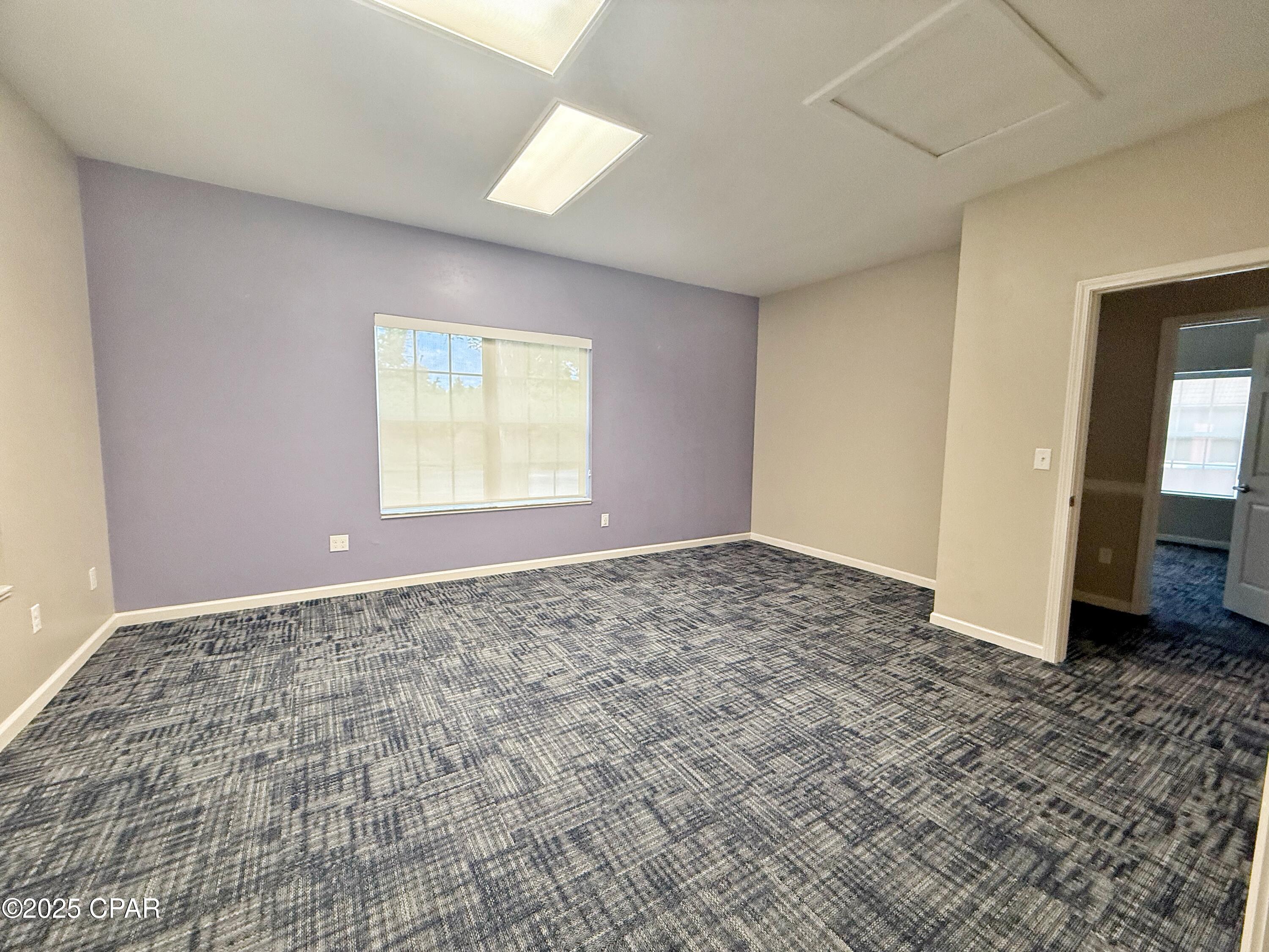 [No Recorded Subdiv] - Commercial Sale