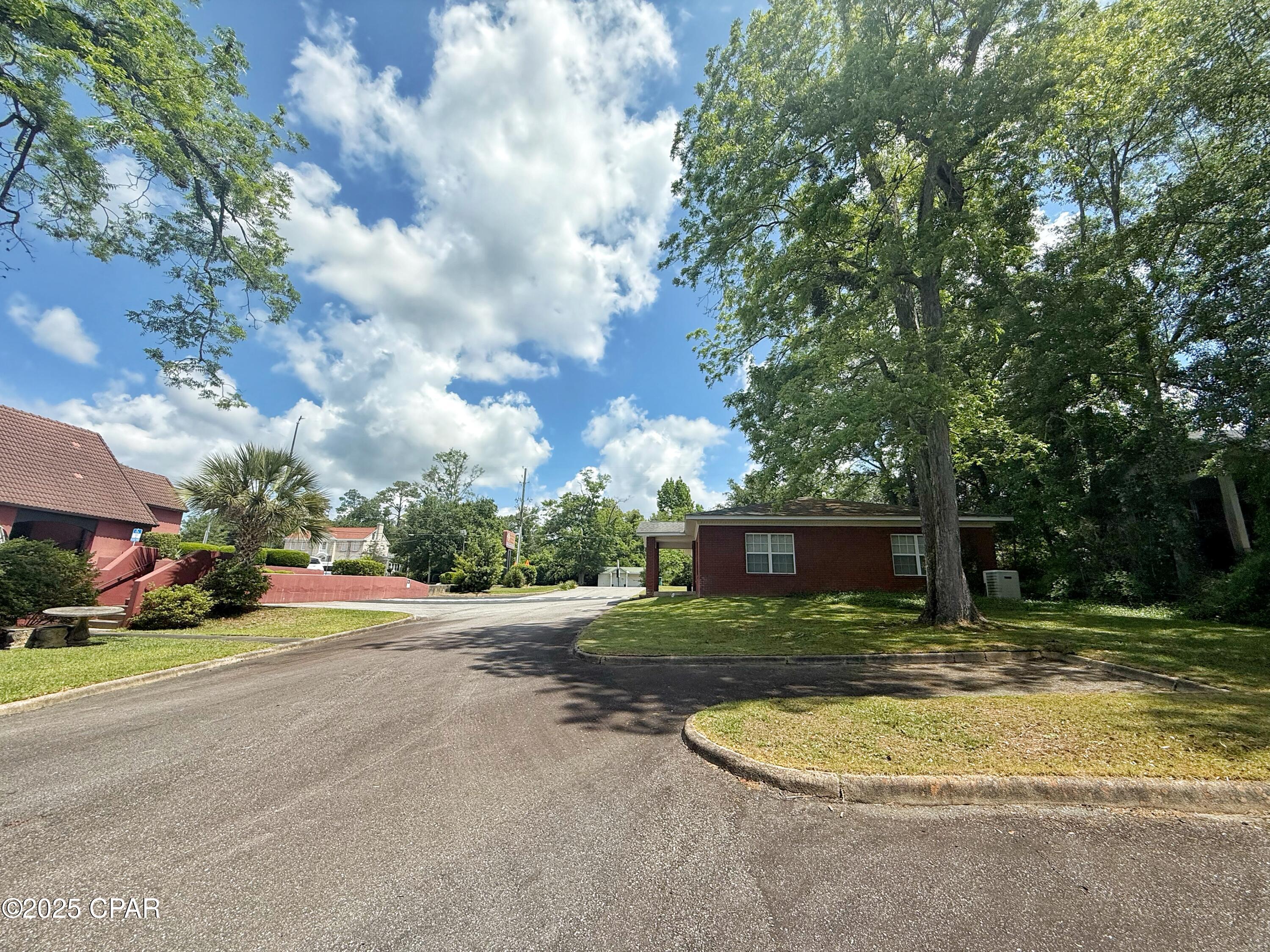 [No Recorded Subdiv] - Commercial Sale