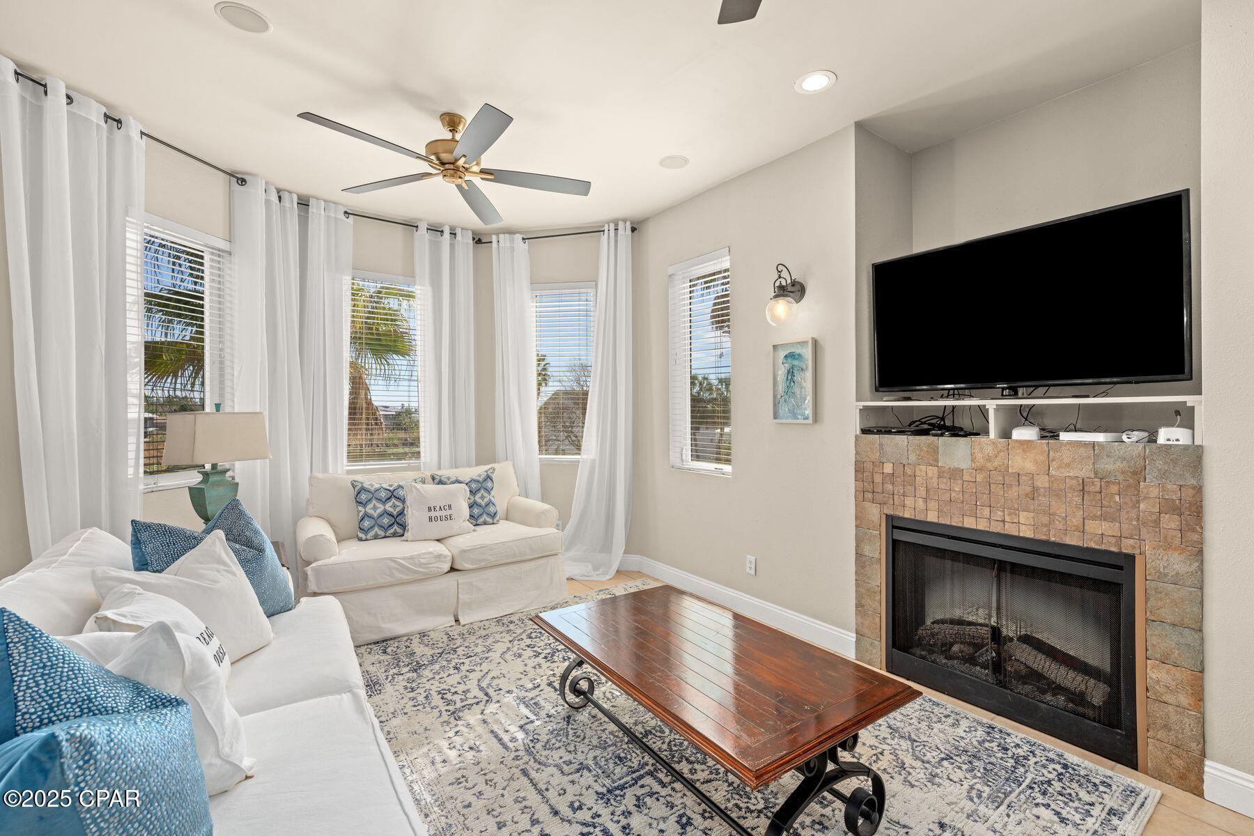 Laguna Beach Estates 2nd Add - Residential