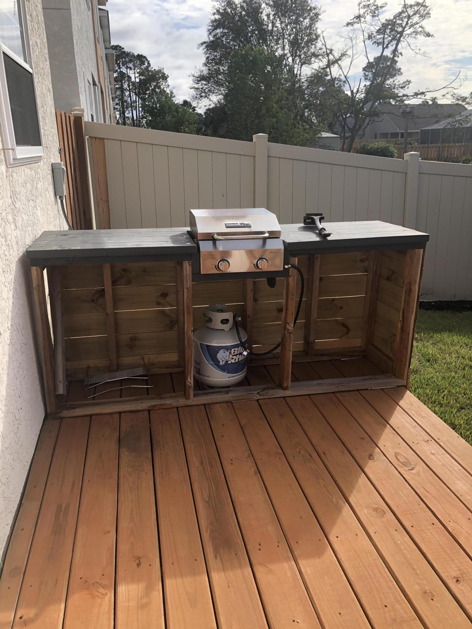 Causeway Manor - Residential