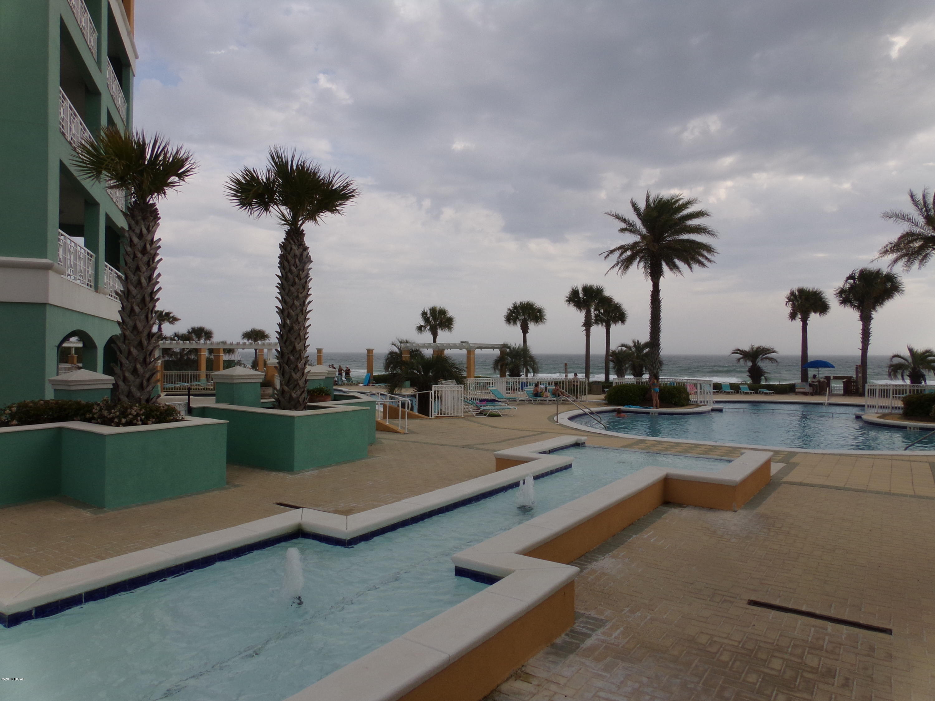 En Soleil Condo - Residential