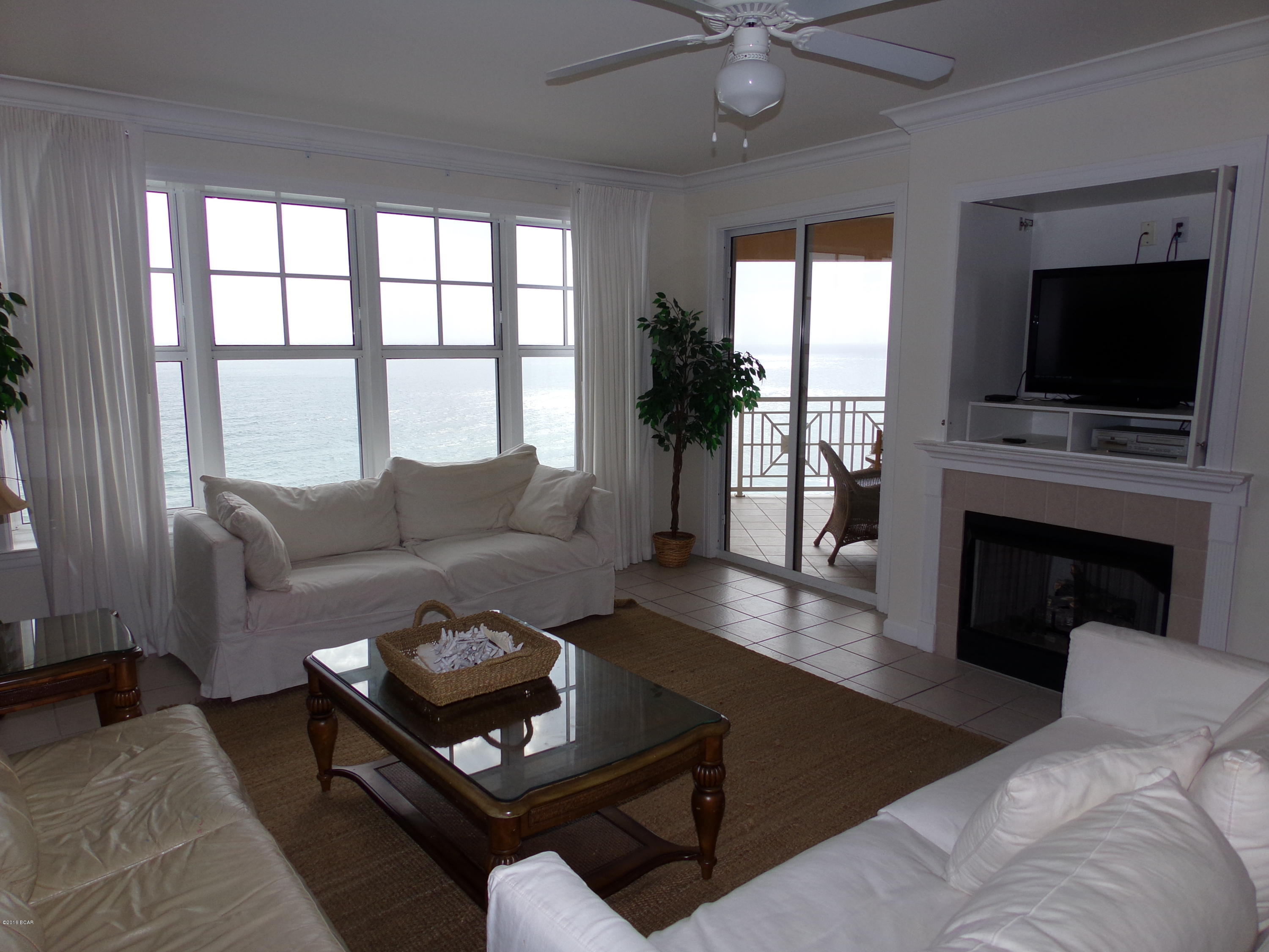 En Soleil Condo - Residential