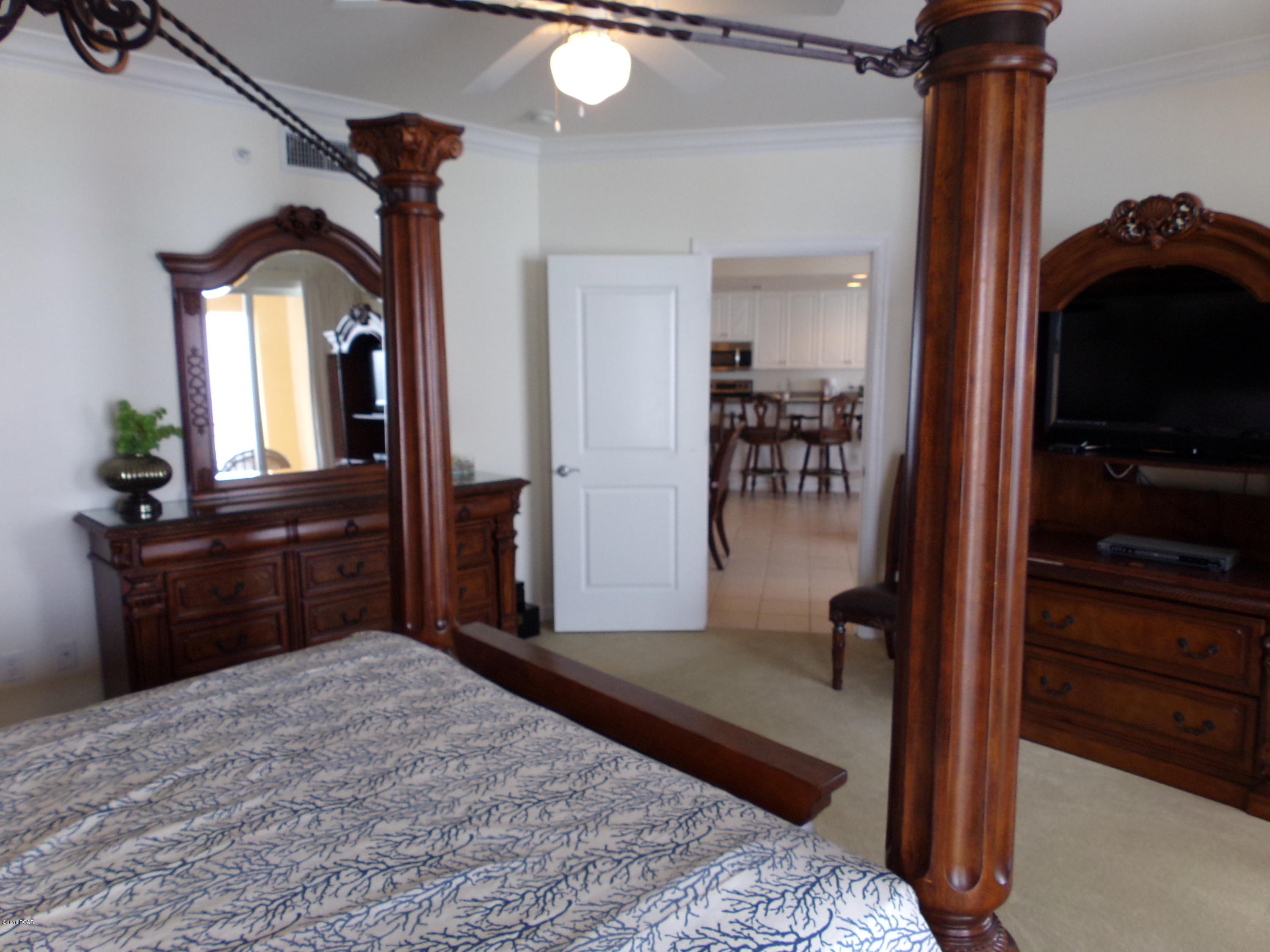 En Soleil Condo - Residential