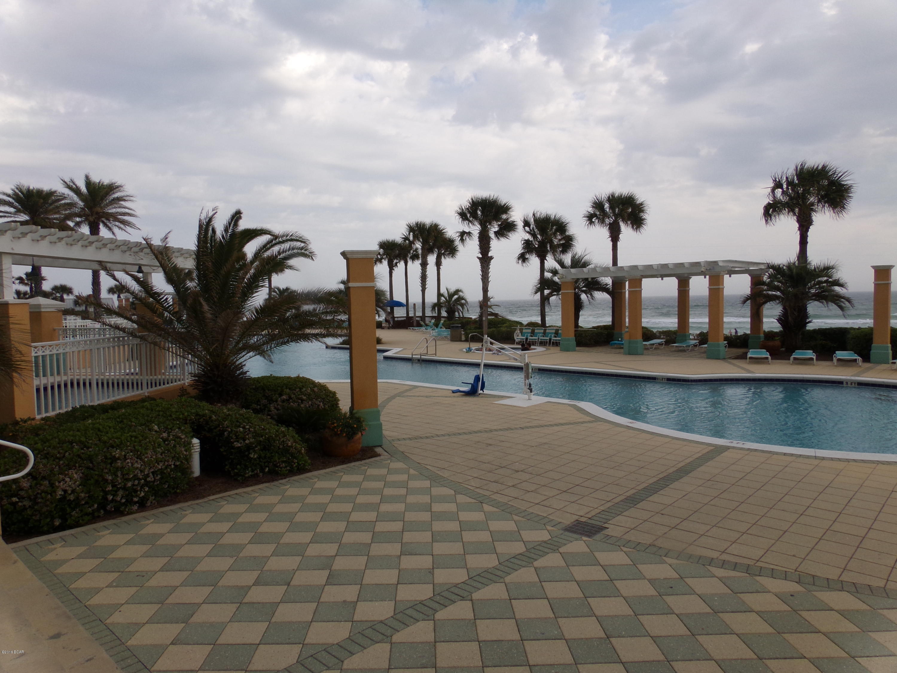 En Soleil Condo - Residential