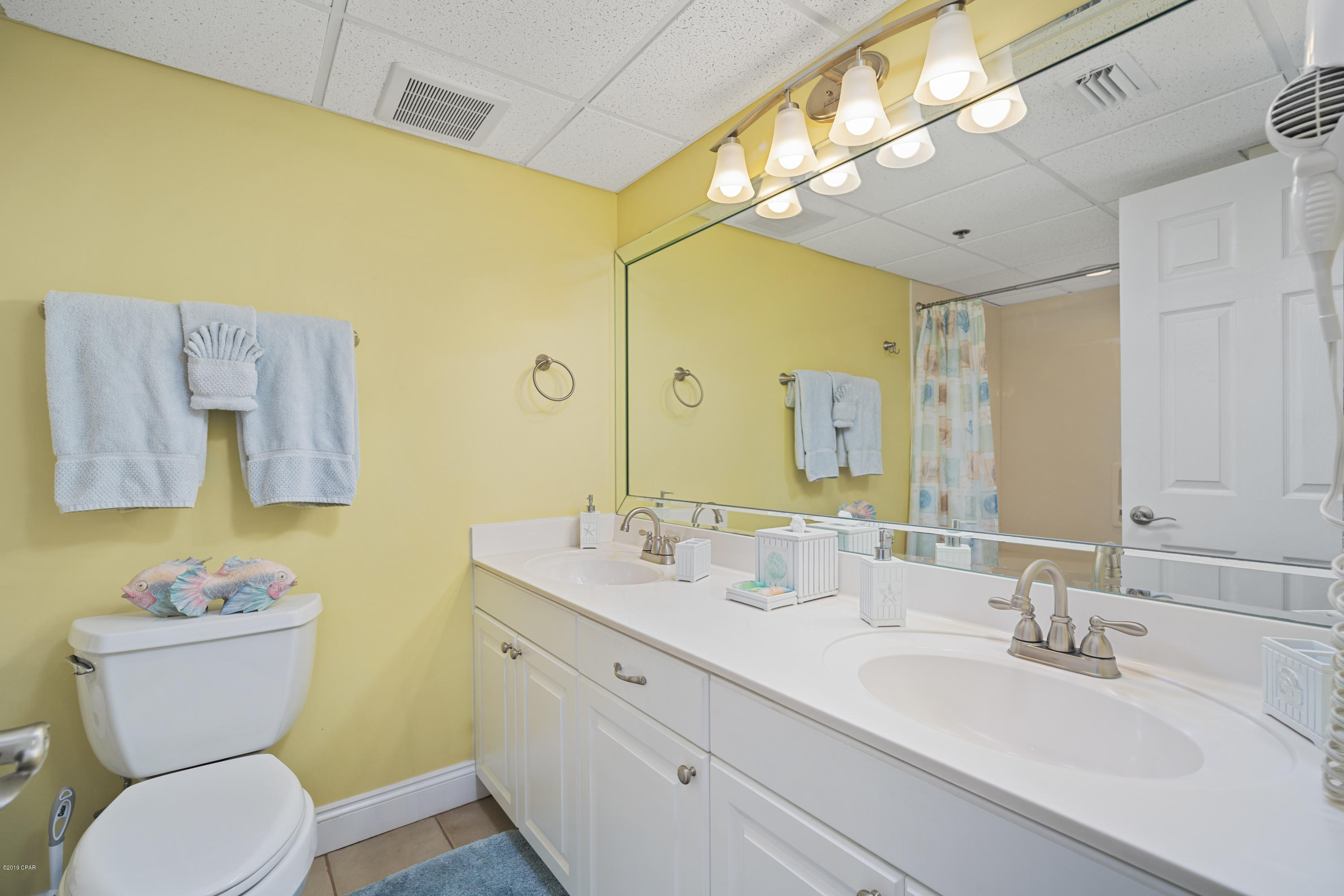 Long Beach Towers I - Residential