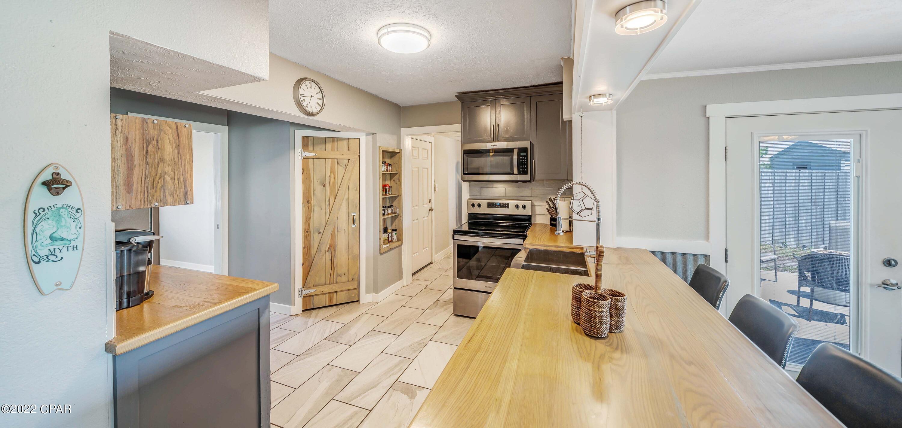 Hentz 1st Add Unit A - Residential