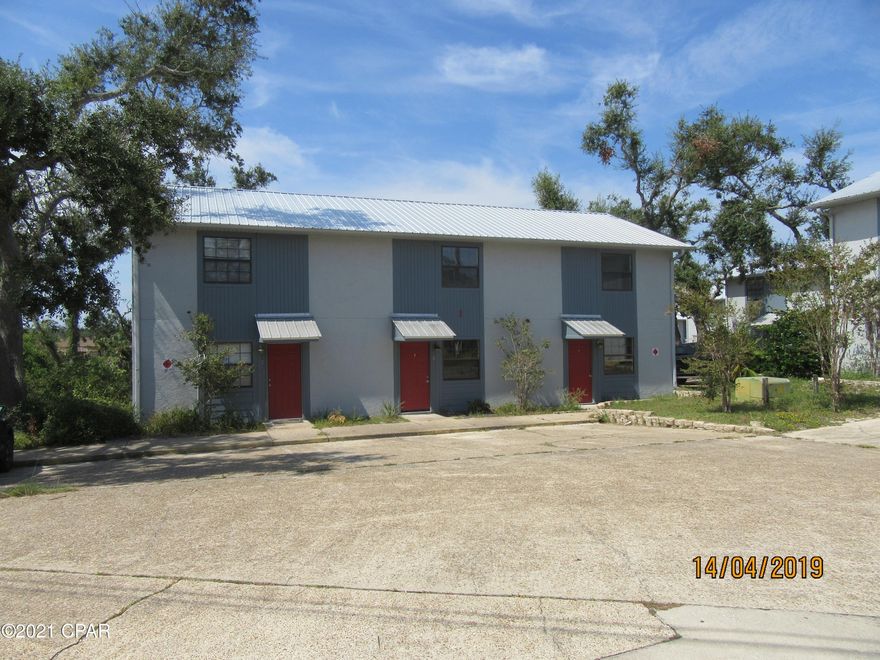 RECENTLY REMODELED 2 Bedroom 1.5 Bath Town house located in Historic St Andrews. Close to shopping and dinning and walking distance to St . Andrews bay. Washer and dryer hookups. All property sizes and ages are approximate, please measure and/or verify if important.

School assignments are subject to change, please check with Bay County for most accurate information. Deposit is the same as the rent. Pets NOT Allowed!