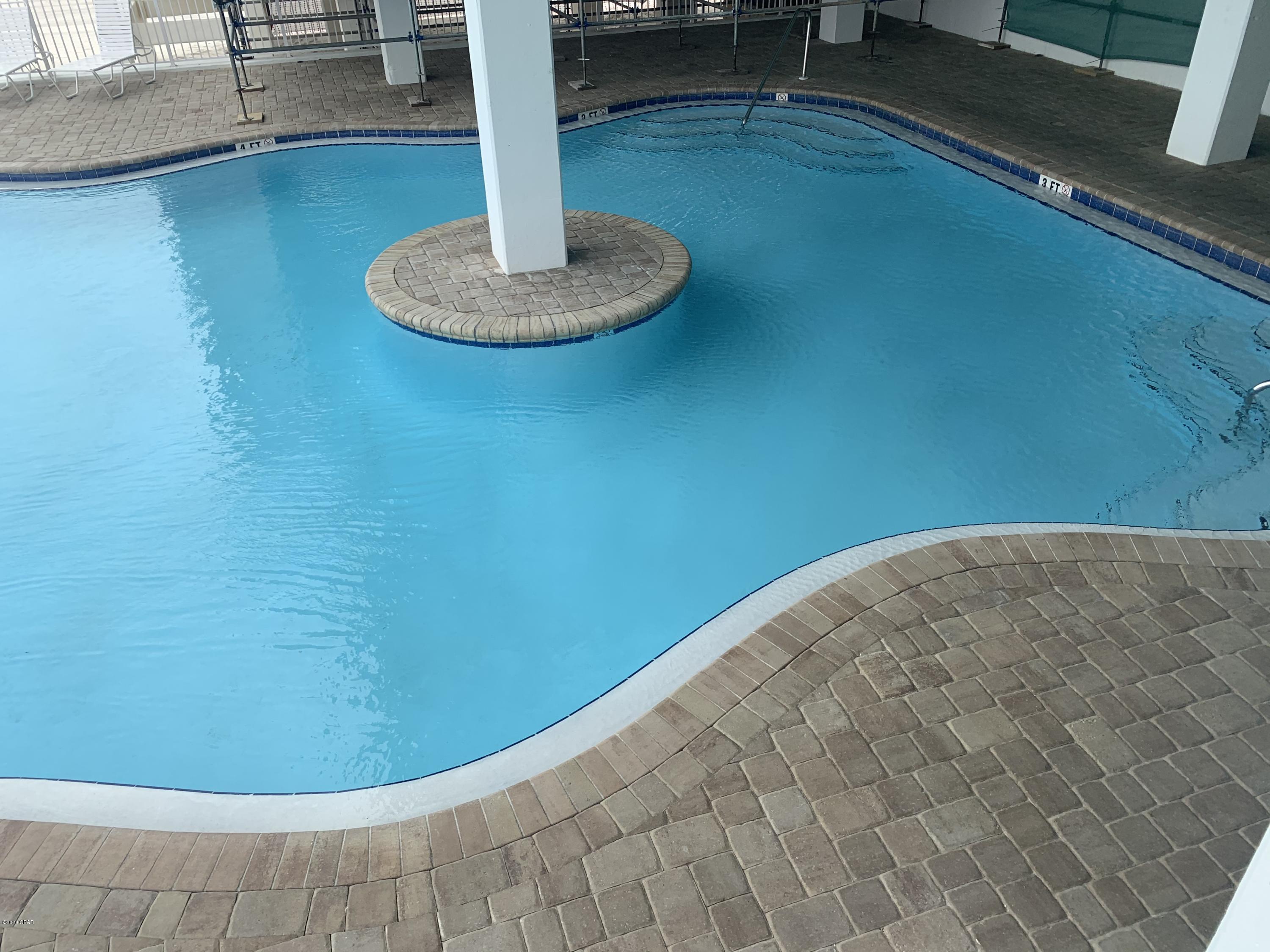 Fontainebleau Terrace - Residential