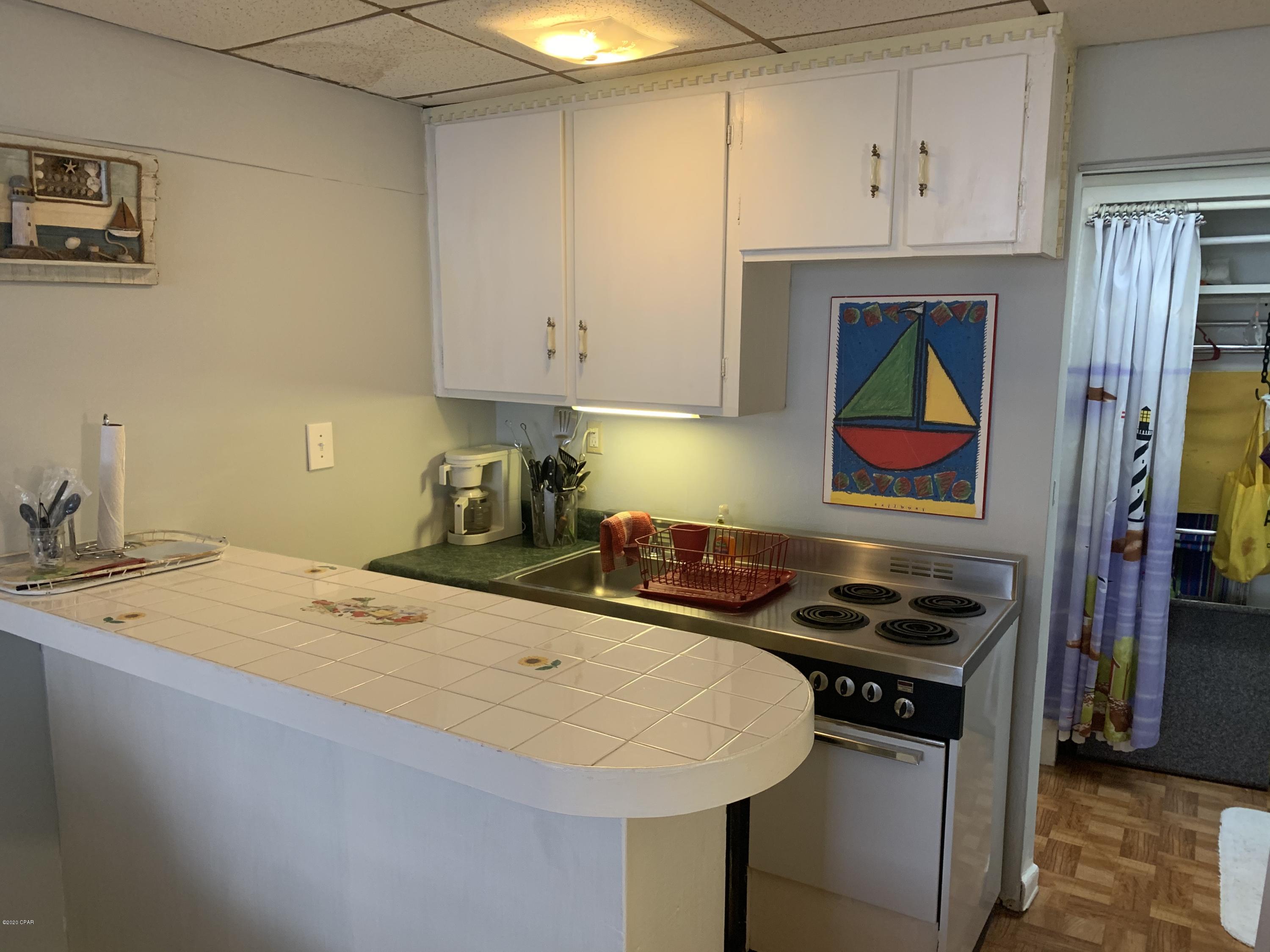 Fontainebleau Terrace - Residential