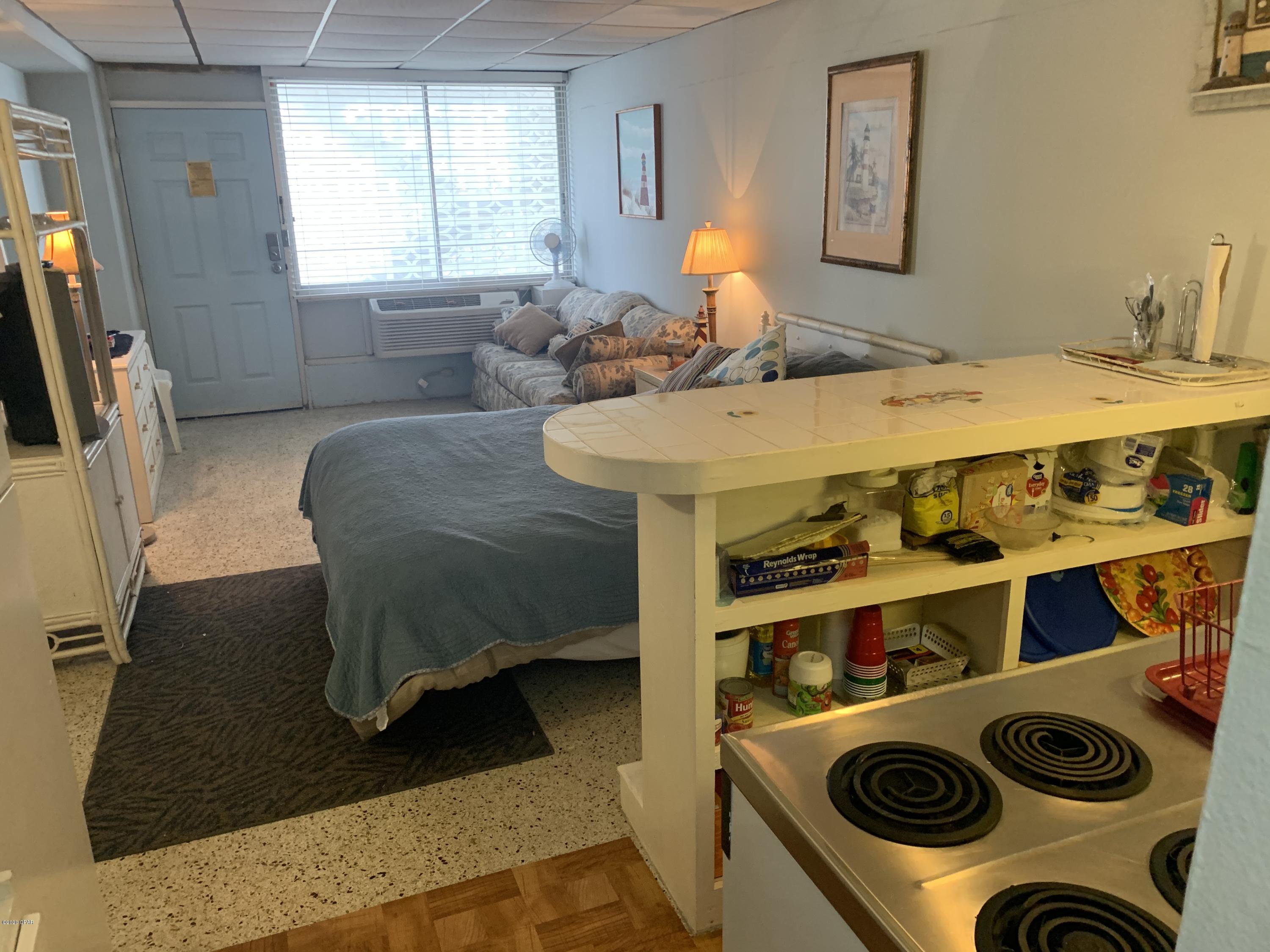 Fontainebleau Terrace - Residential