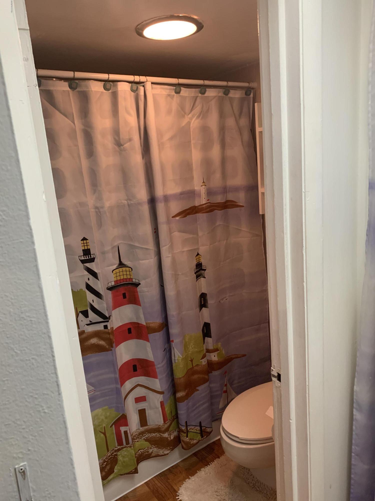 Fontainebleau Terrace - Residential