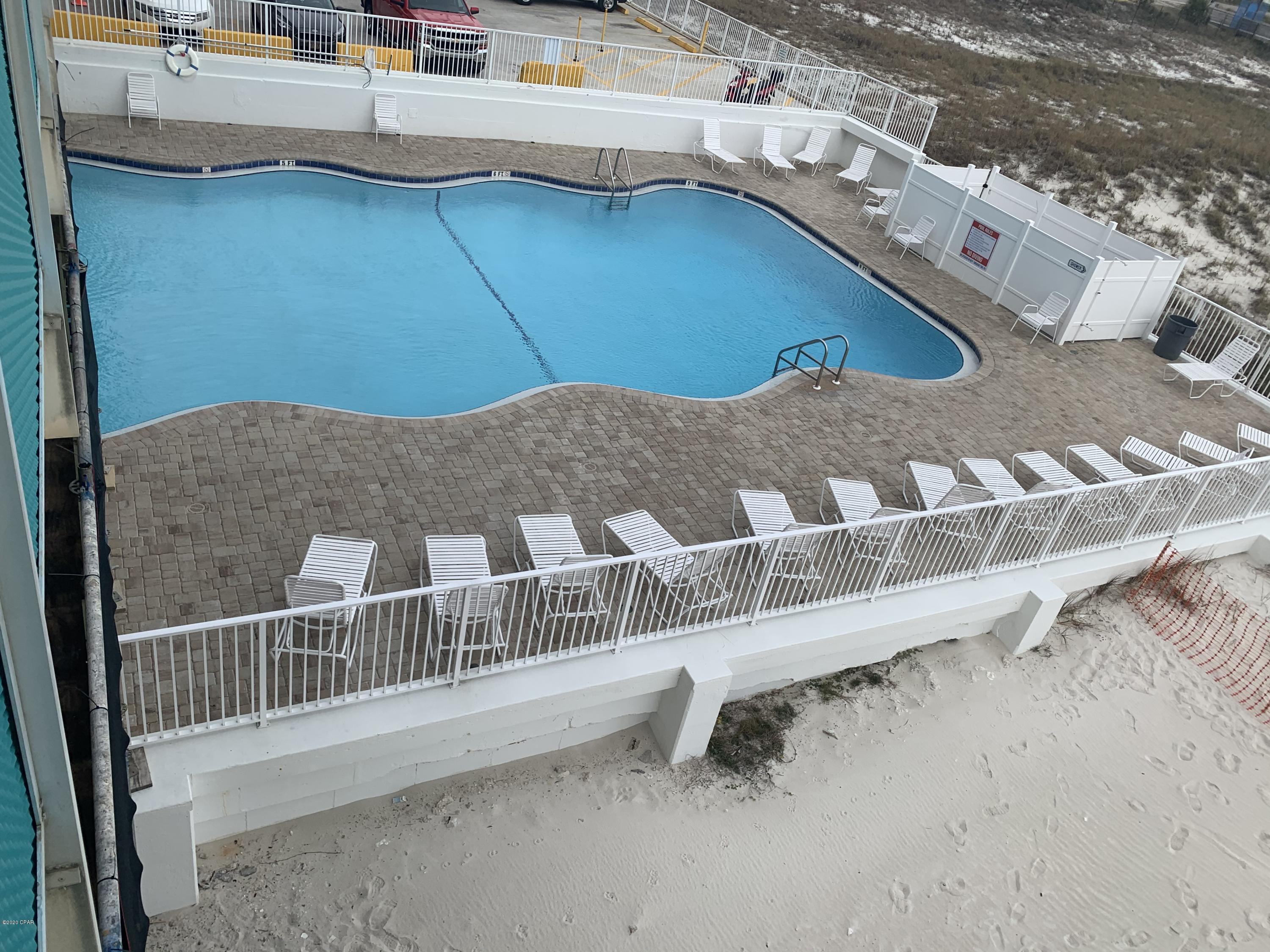 Fontainebleau Terrace - Residential