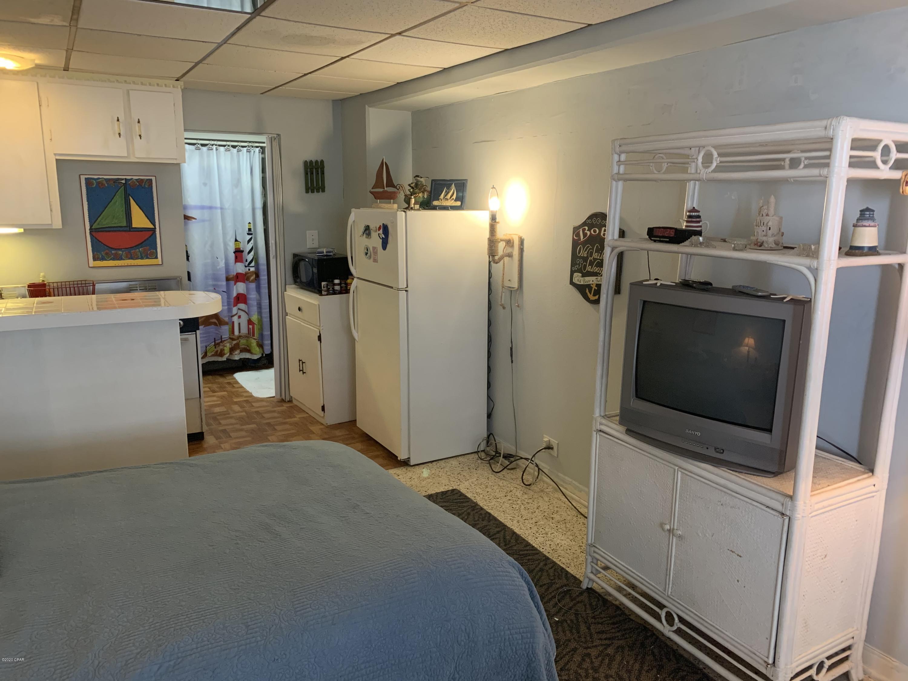 Fontainebleau Terrace - Residential