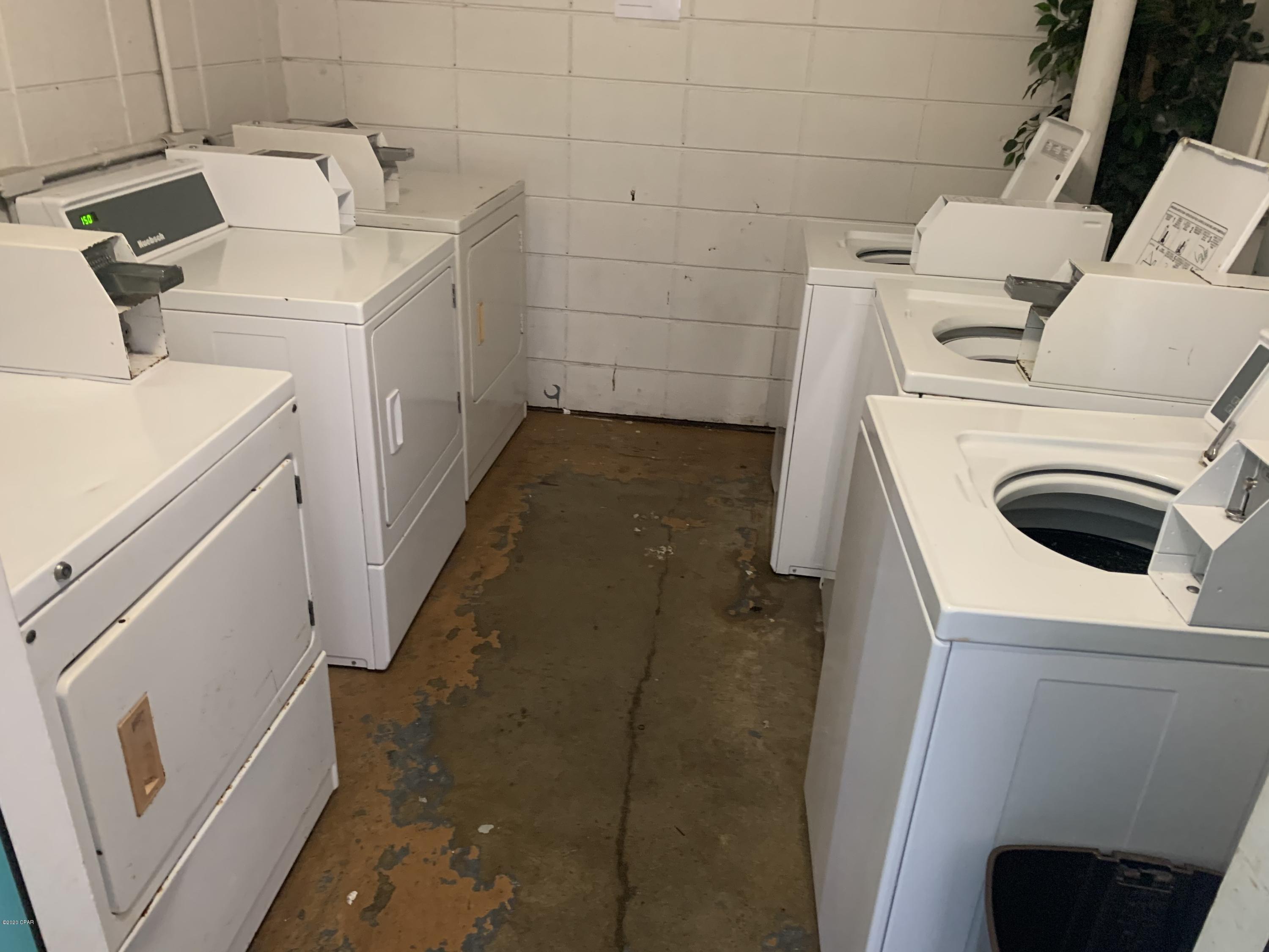 Fontainebleau Terrace - Residential