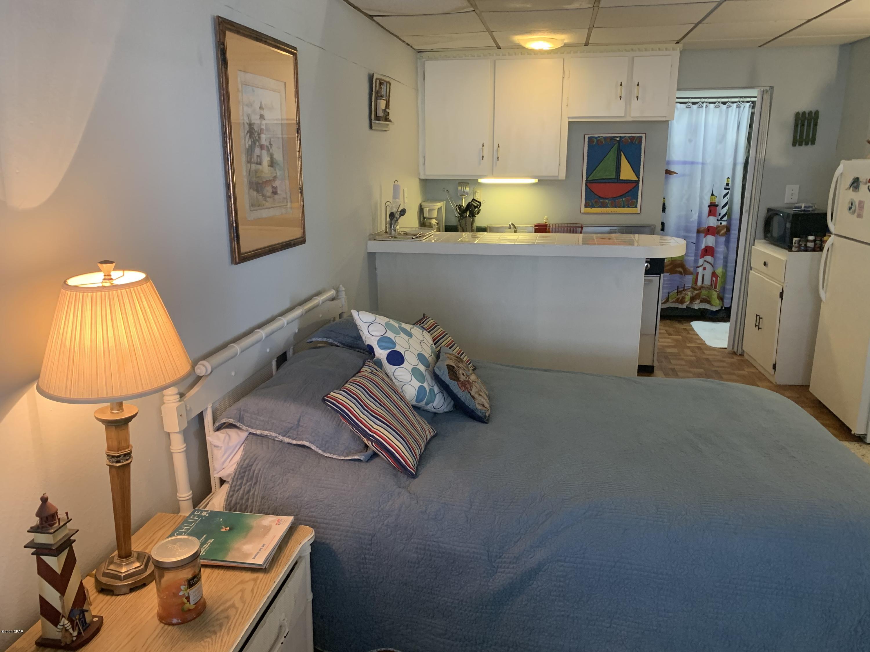 Fontainebleau Terrace - Residential