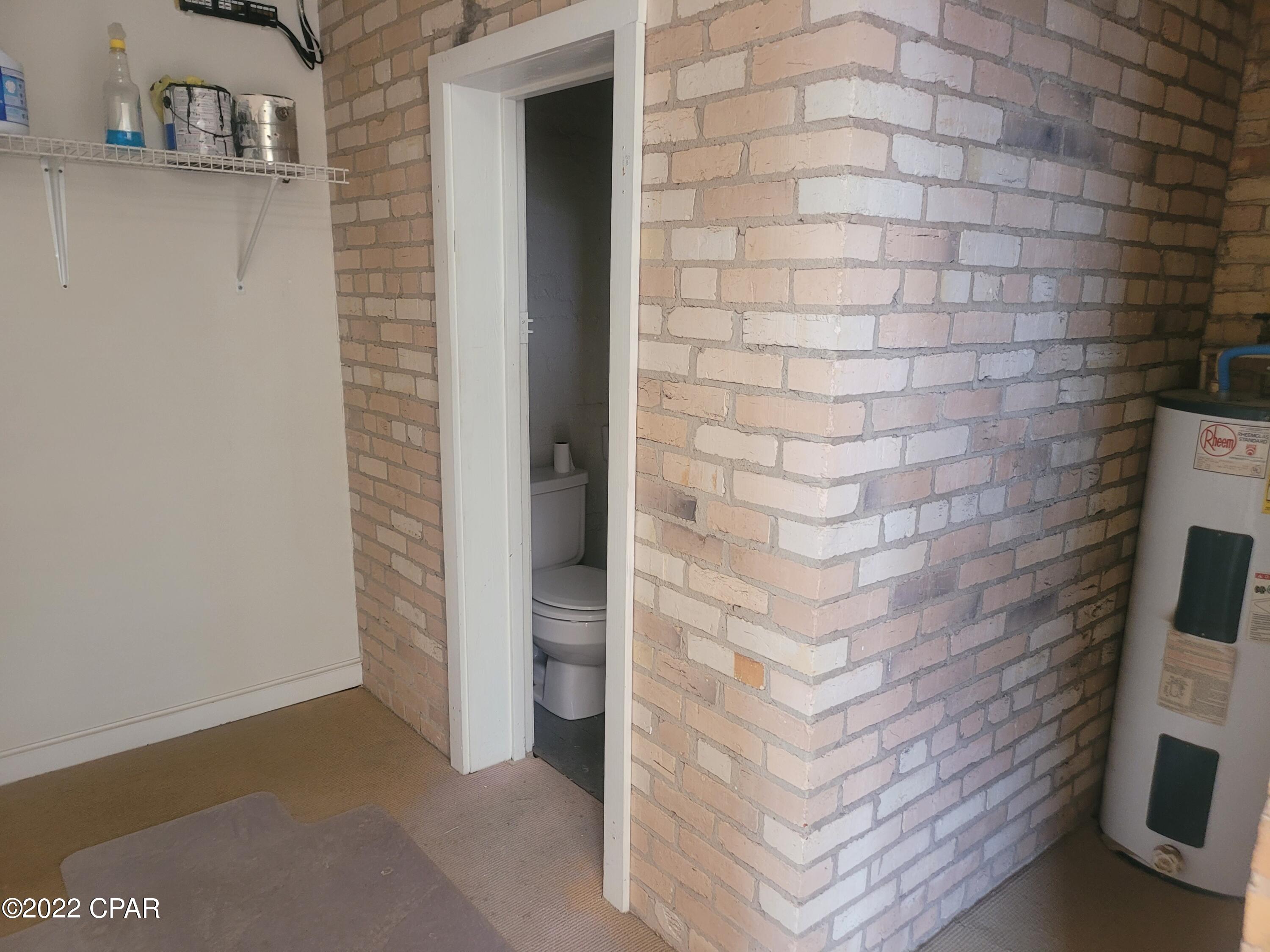 [No Recorded Subdiv] - Commercial Sale