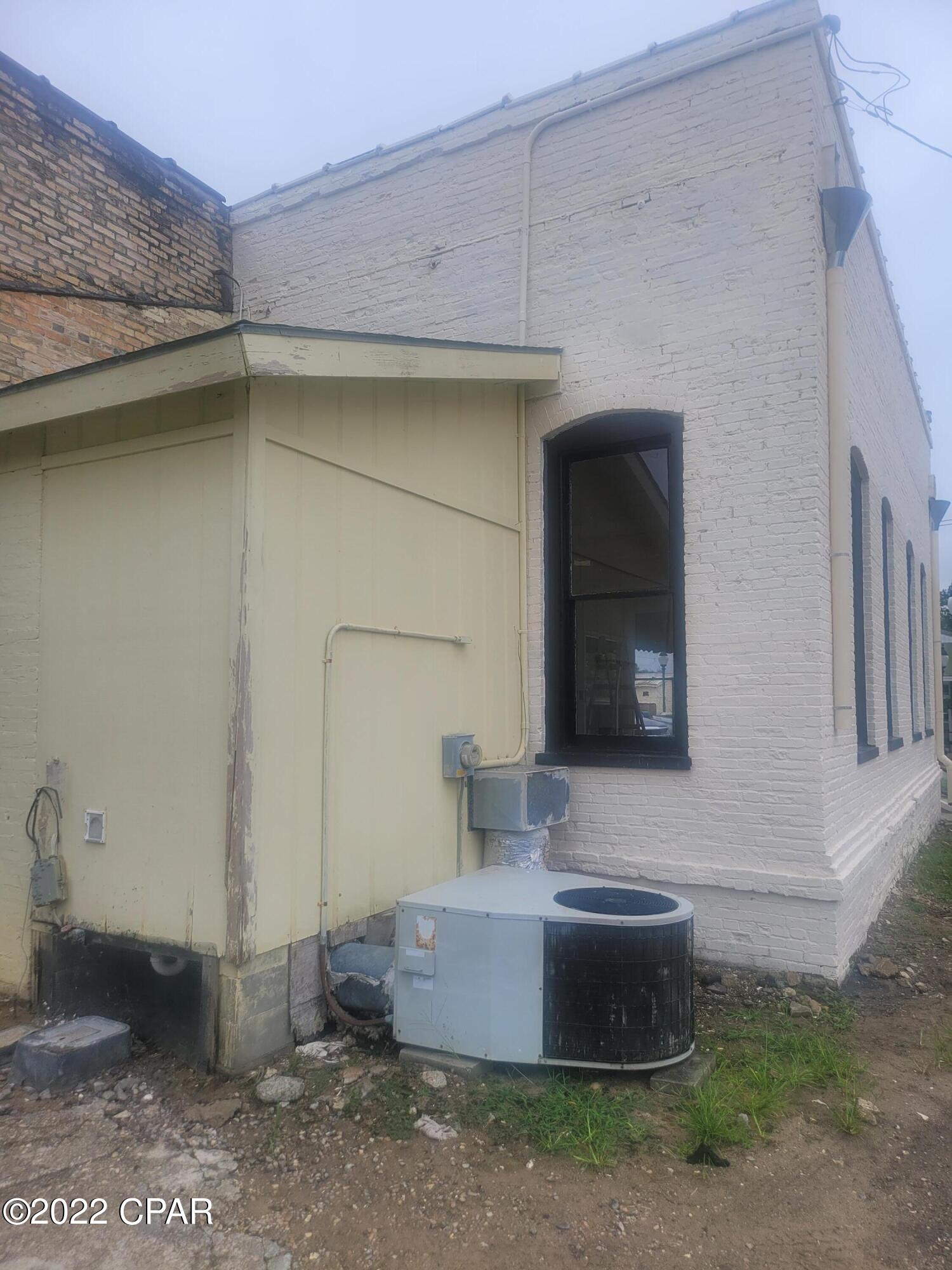 [No Recorded Subdiv] - Commercial Sale