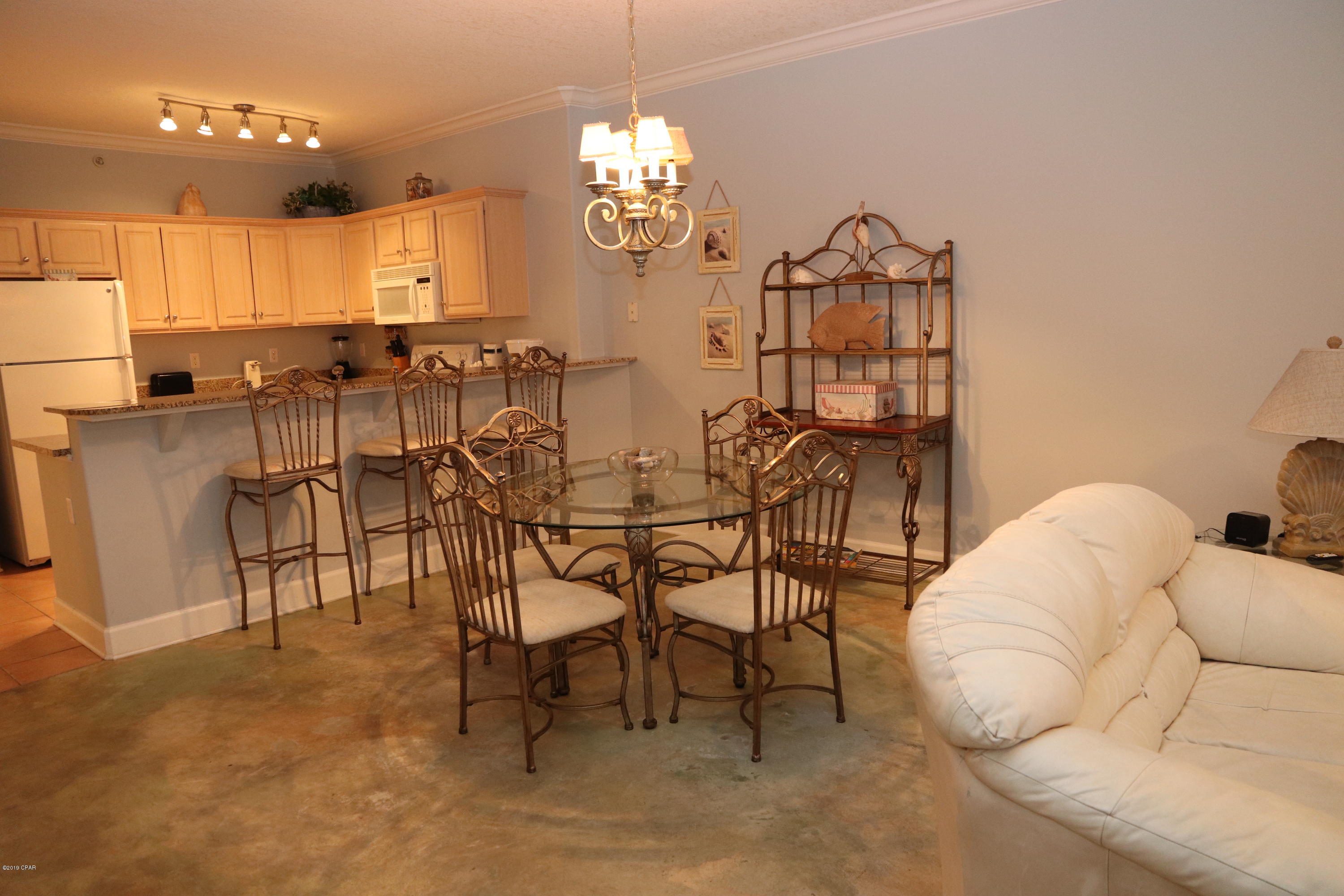 Twin Palms Resort - Residential