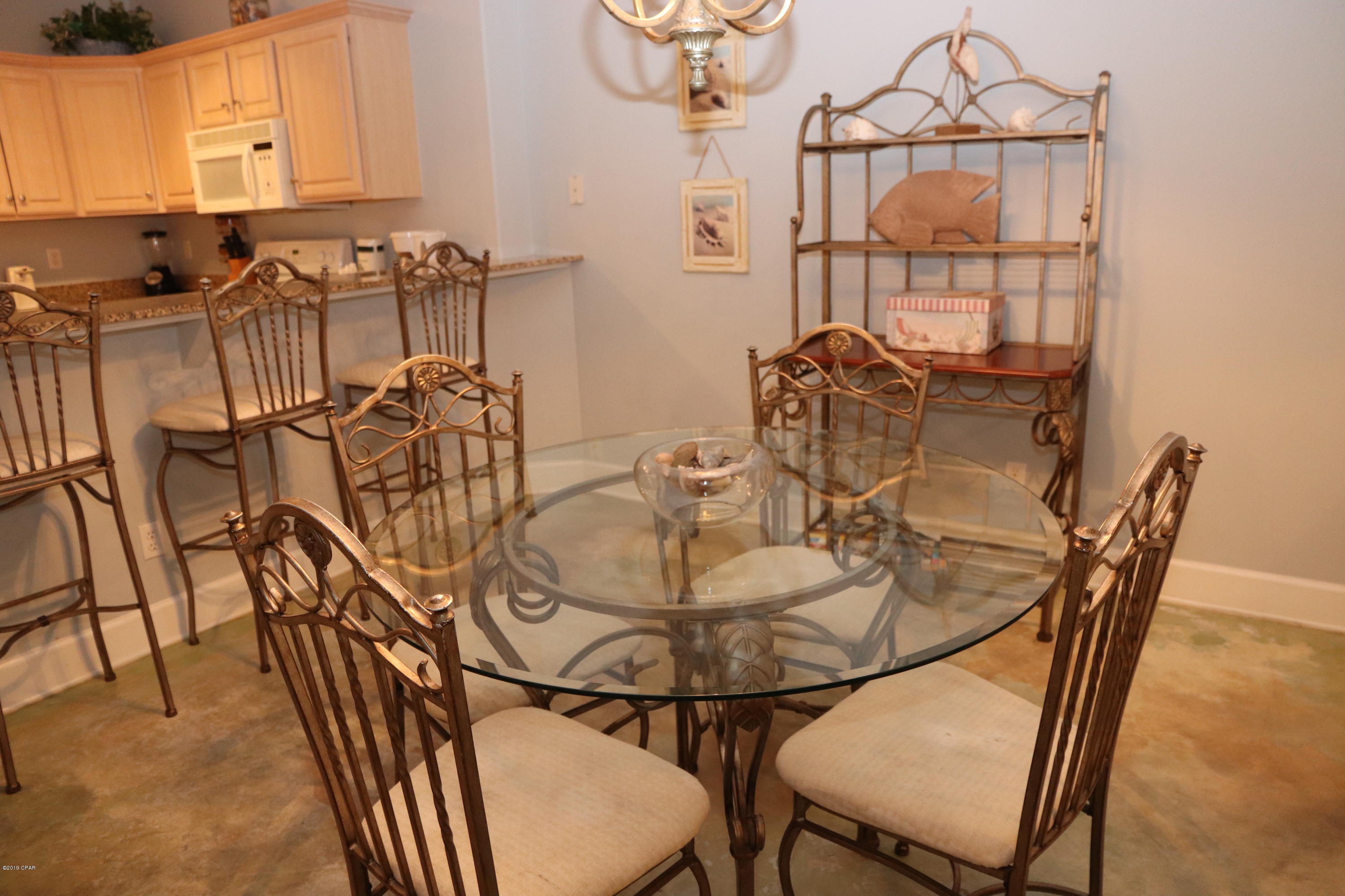 Twin Palms Resort - Residential