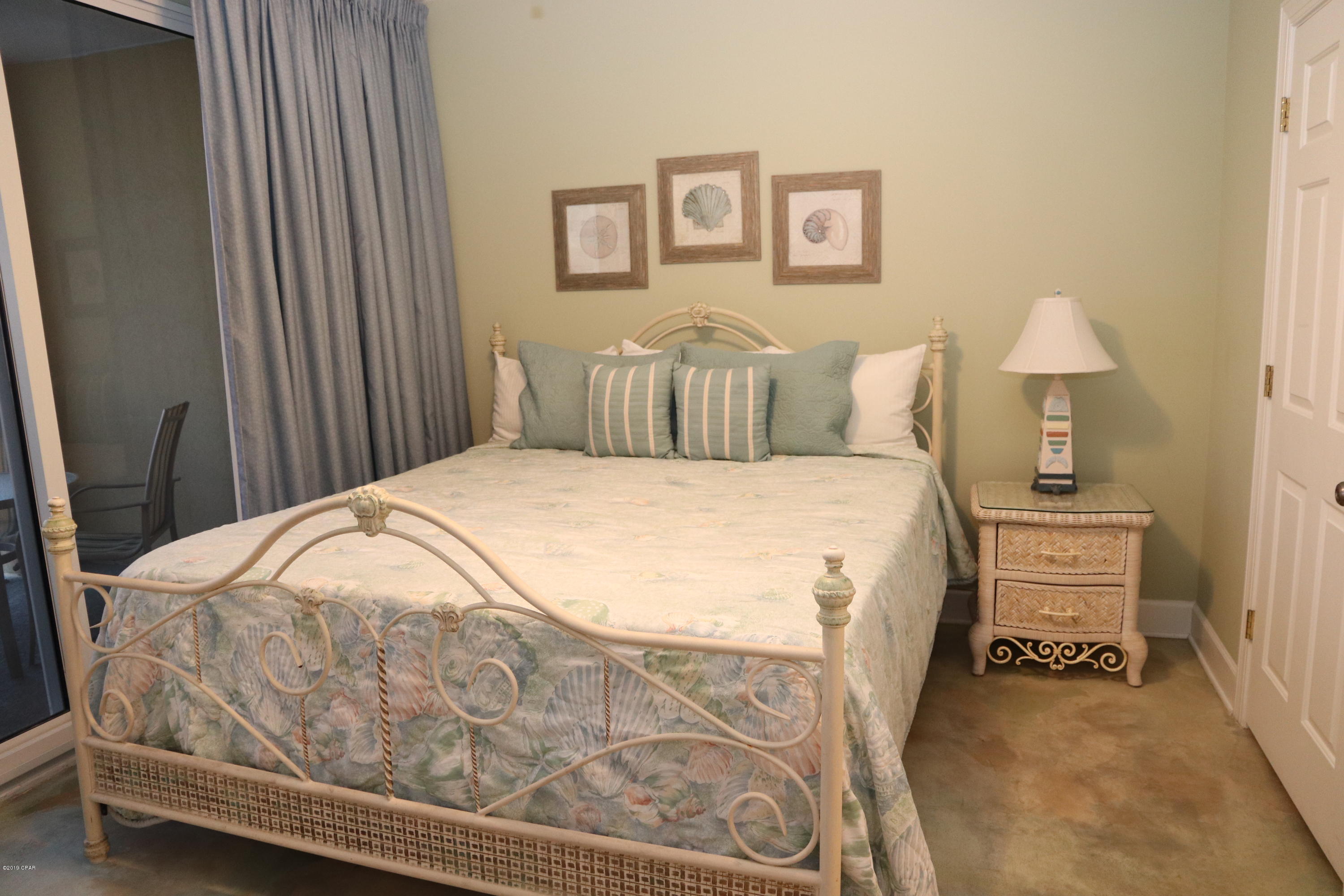 Twin Palms Resort - Residential