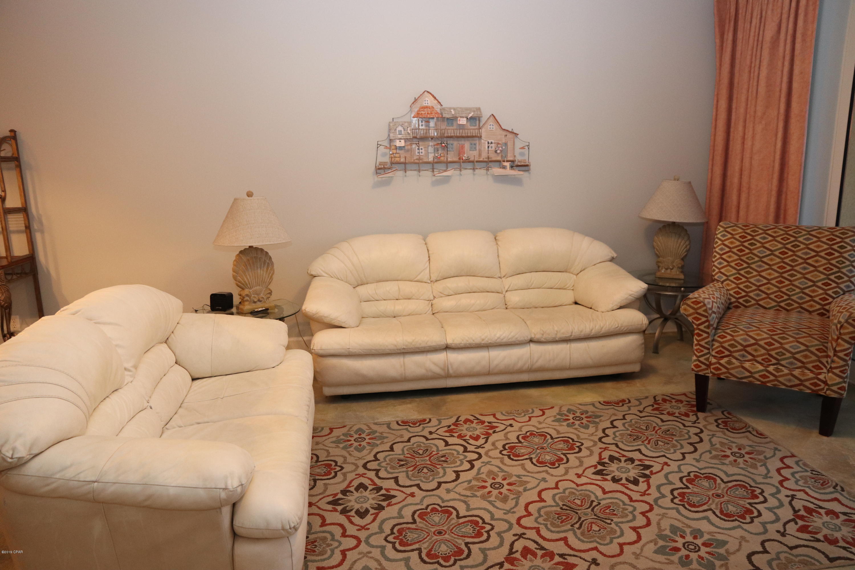 Twin Palms Resort - Residential