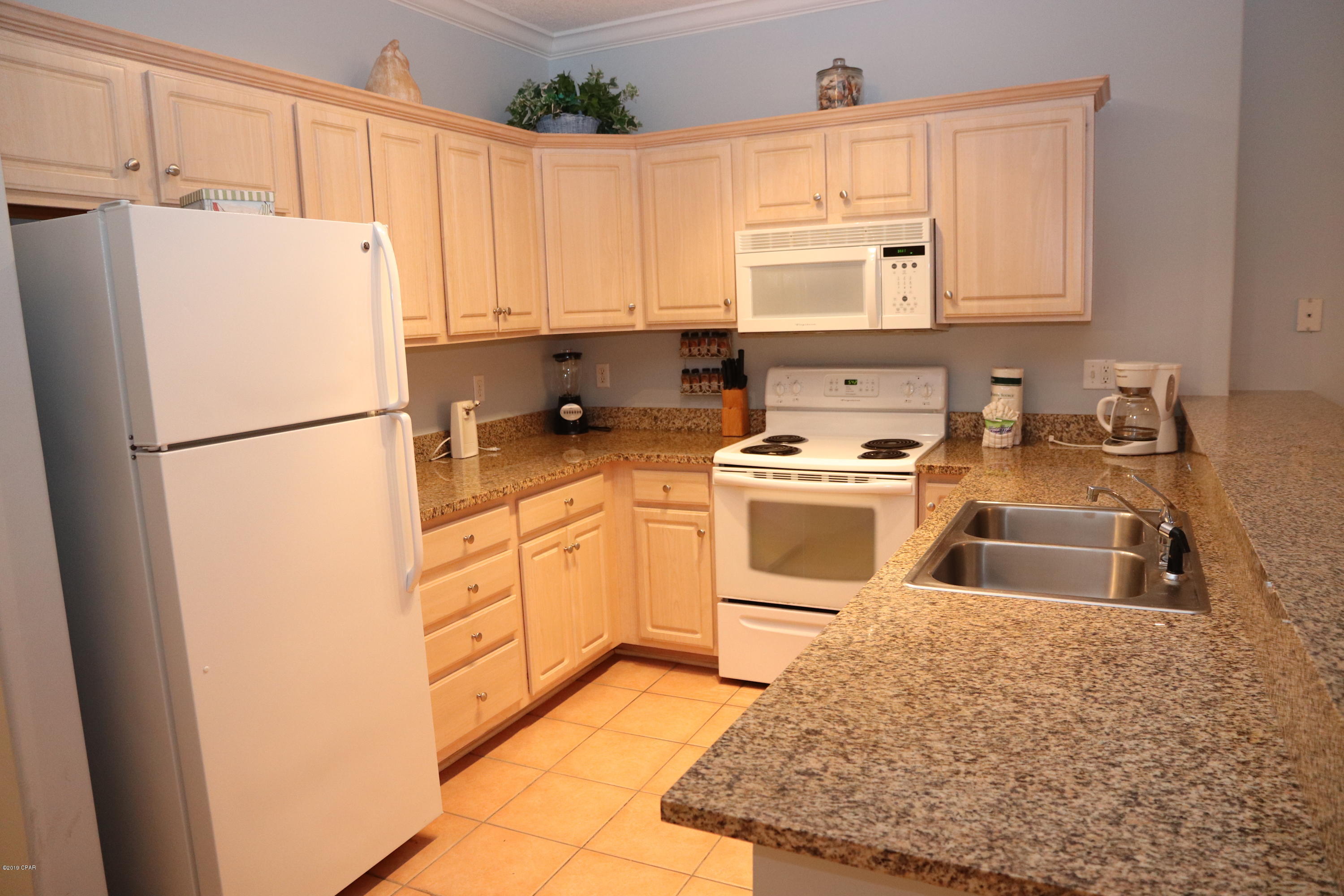 Twin Palms Resort - Residential