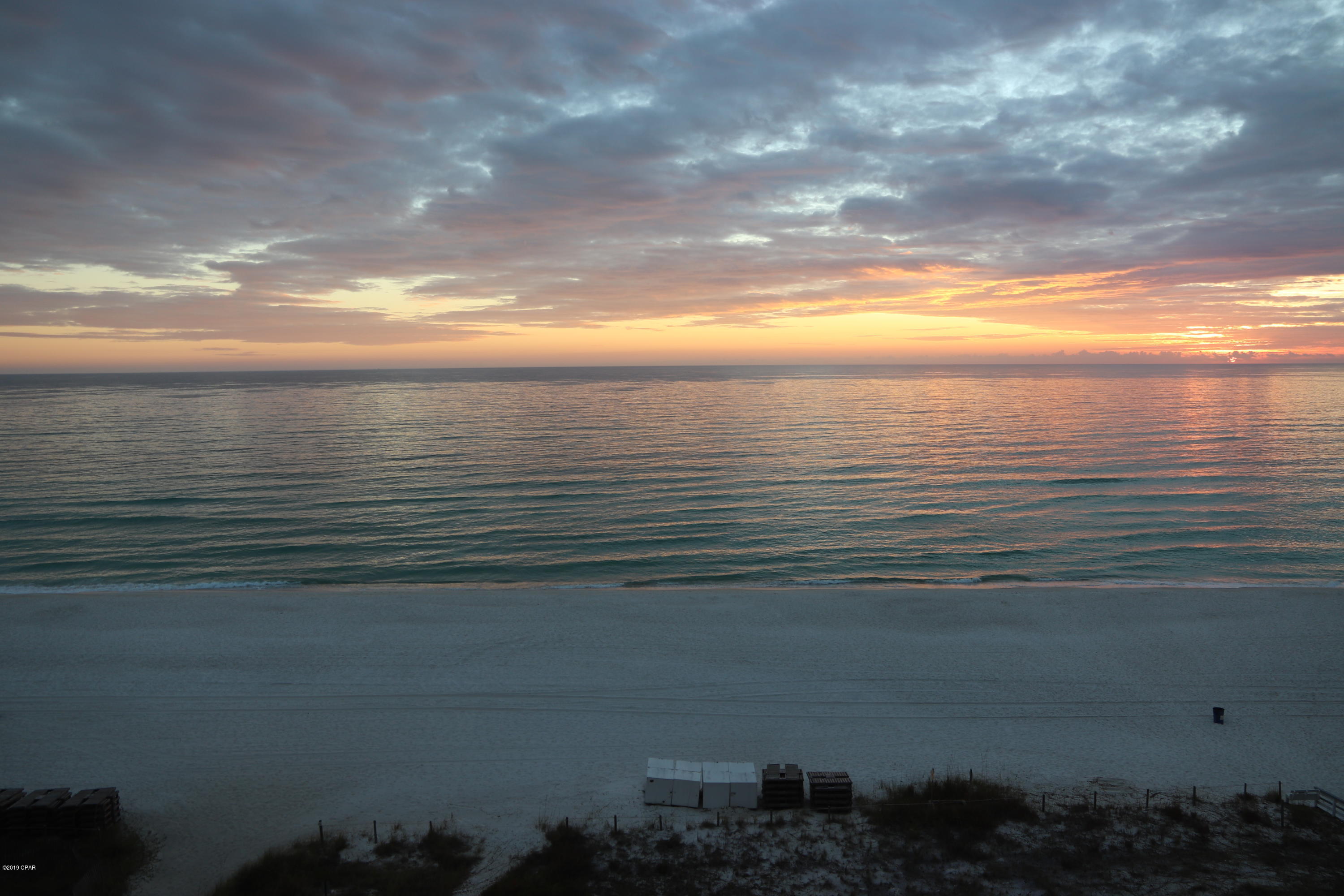 Twin Palms Resort - Residential