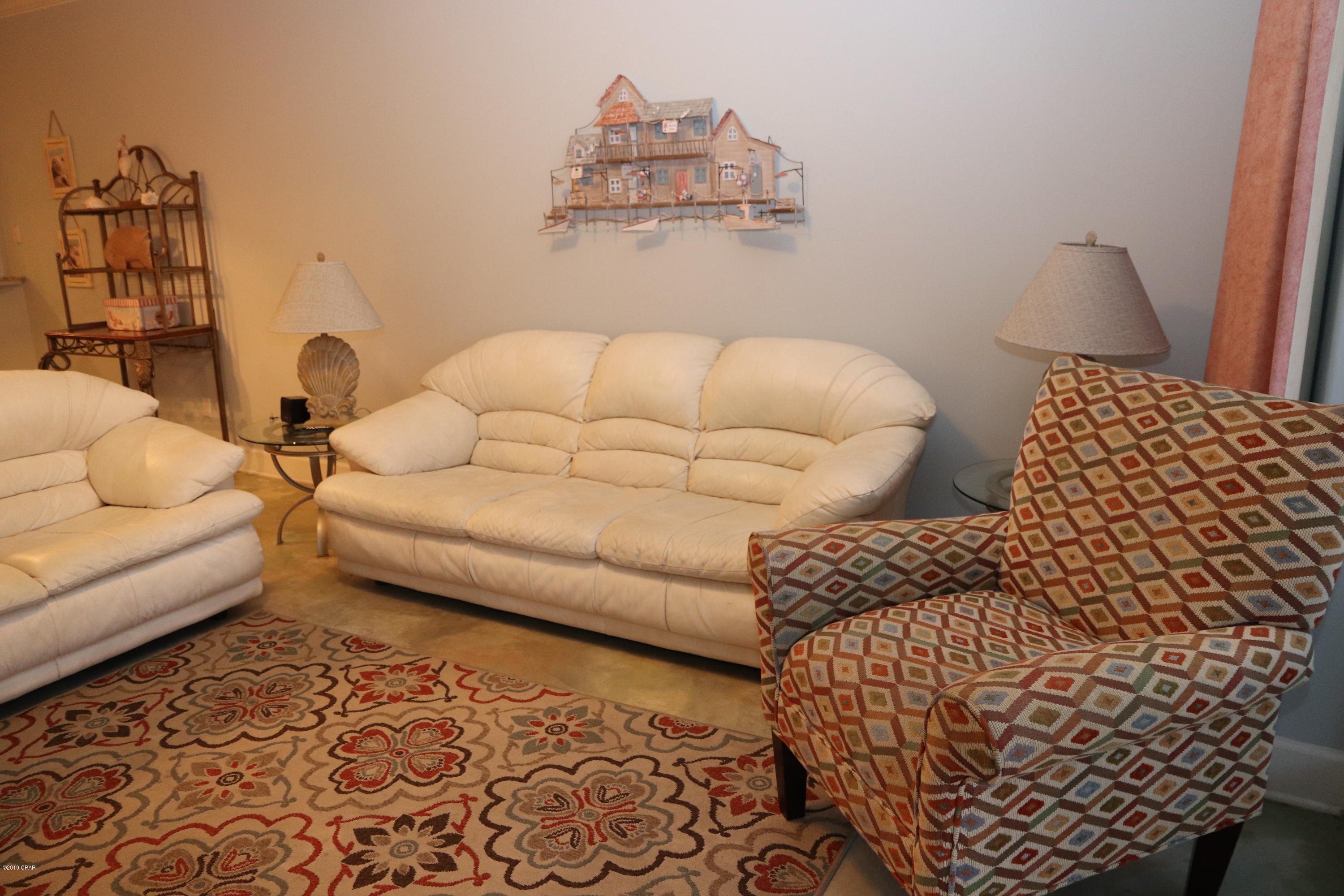 Twin Palms Resort - Residential