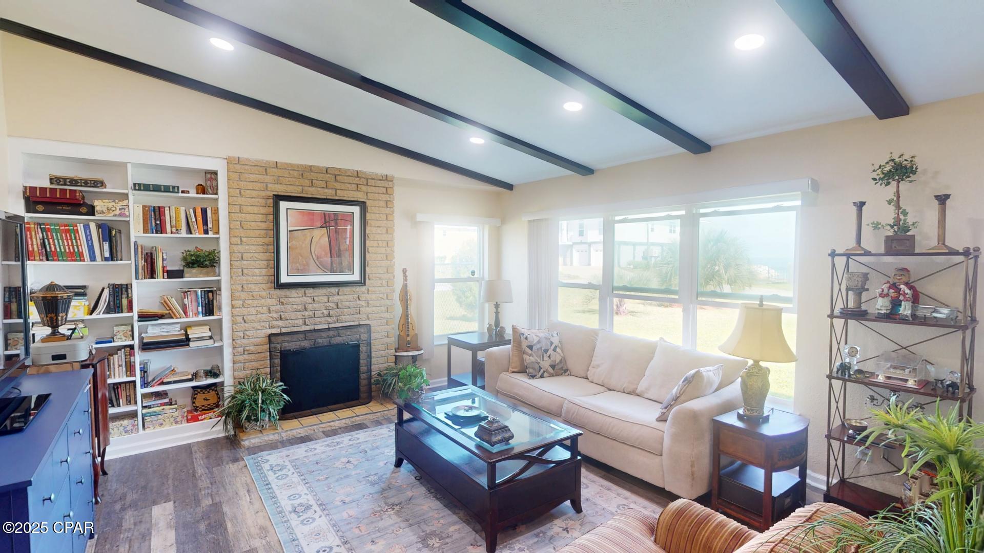 Shoreline Properties#1 - Residential