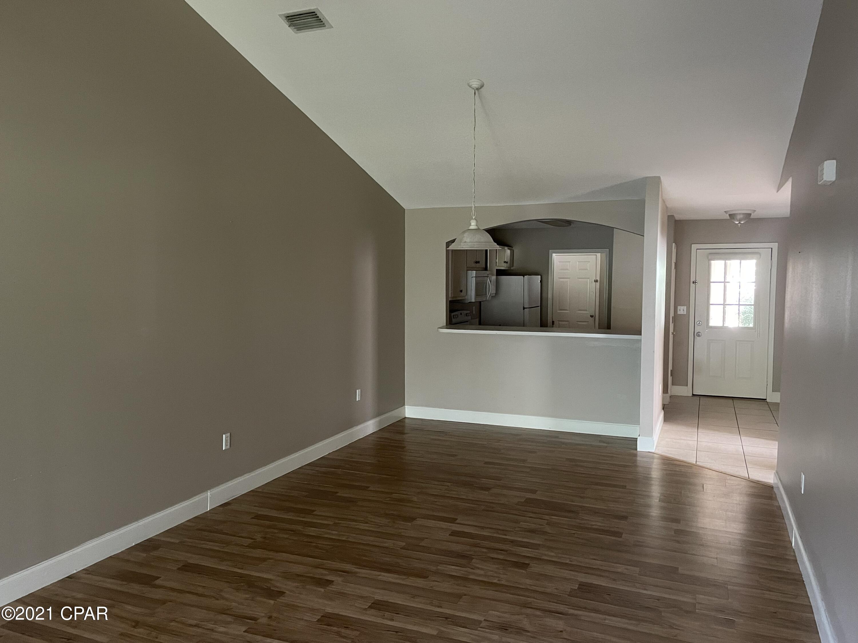 [No Recorded Subdiv] - Residential Lease