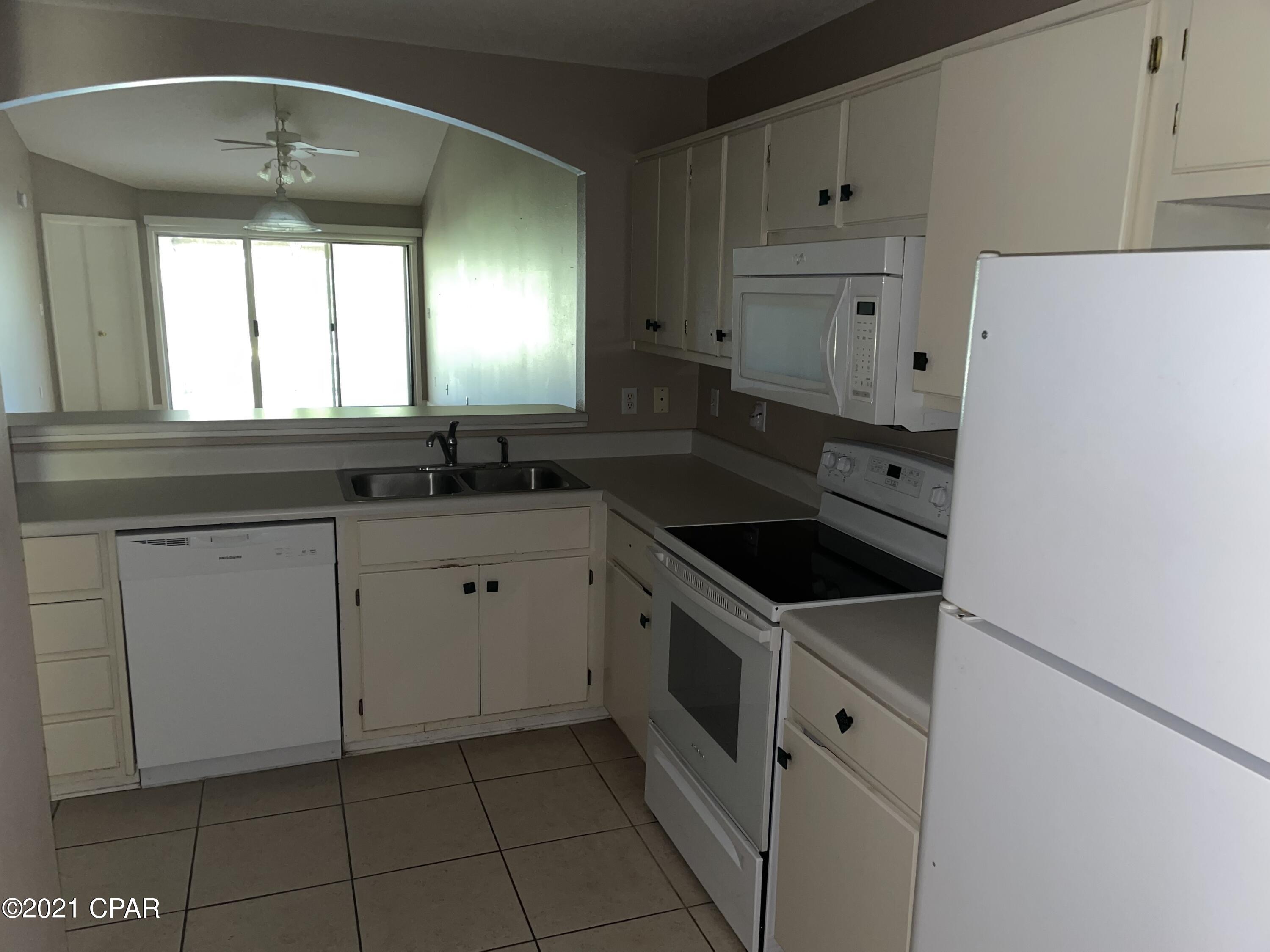 [No Recorded Subdiv] - Residential Lease