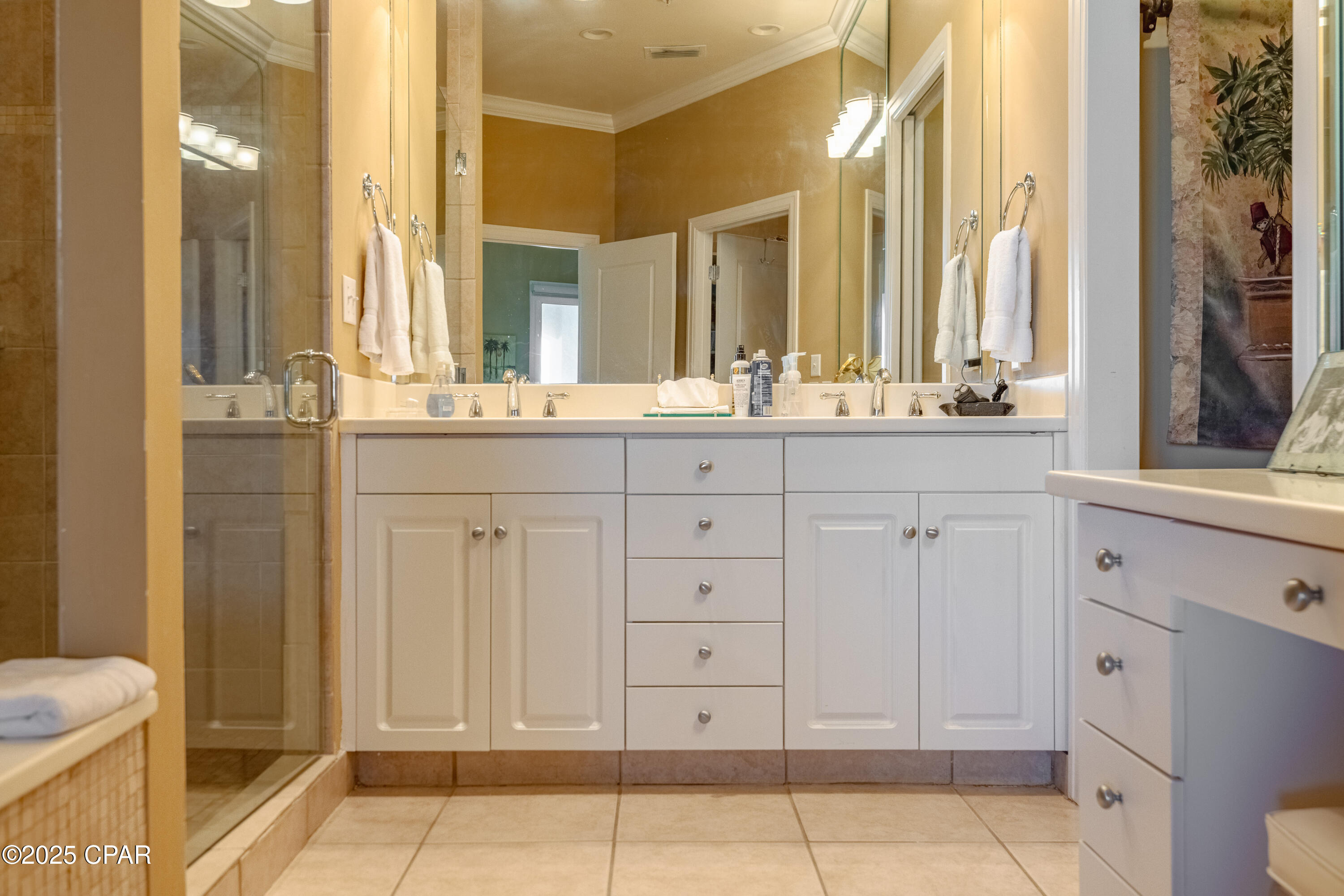 En Soleil Condo - Residential