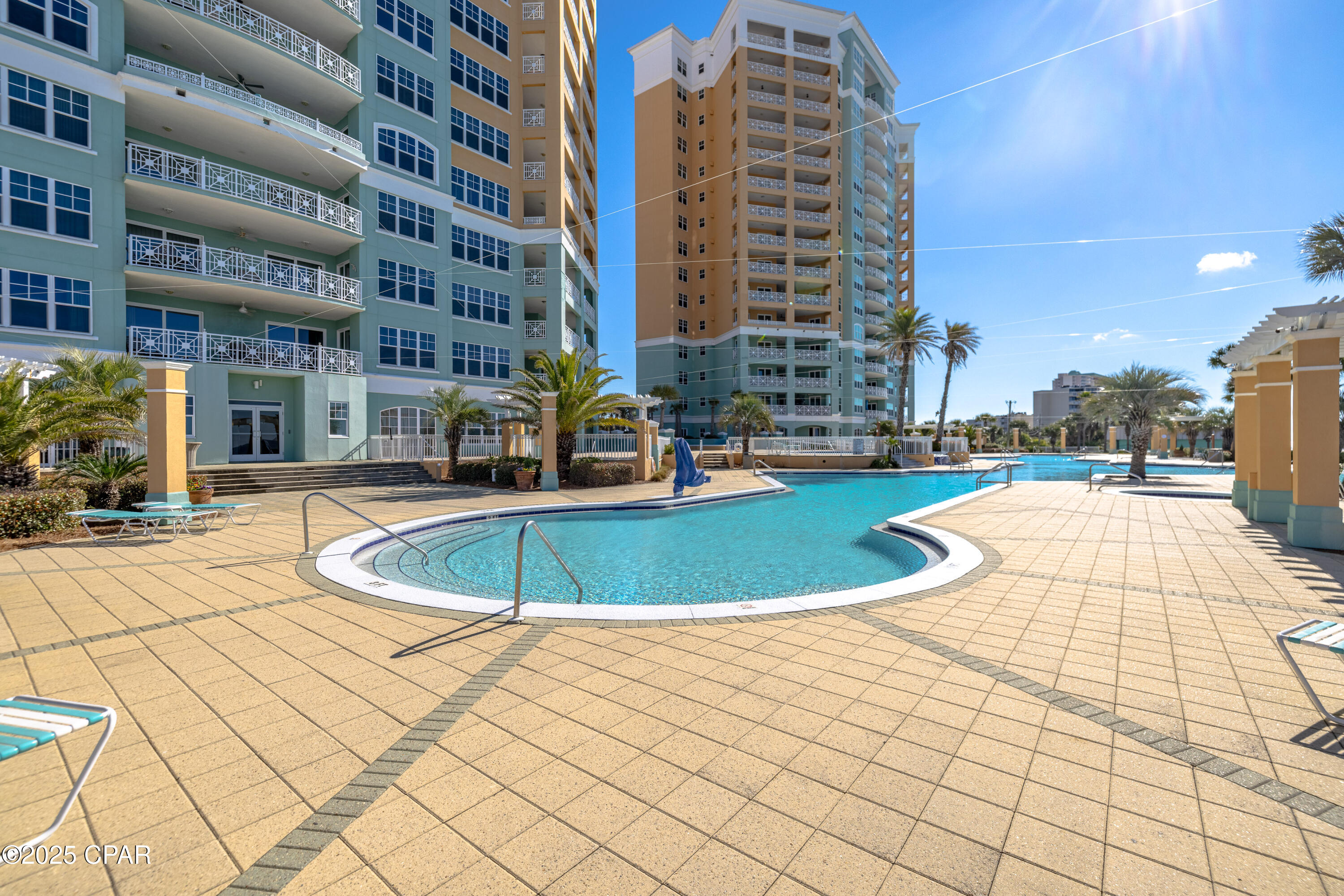 En Soleil Condo - Residential