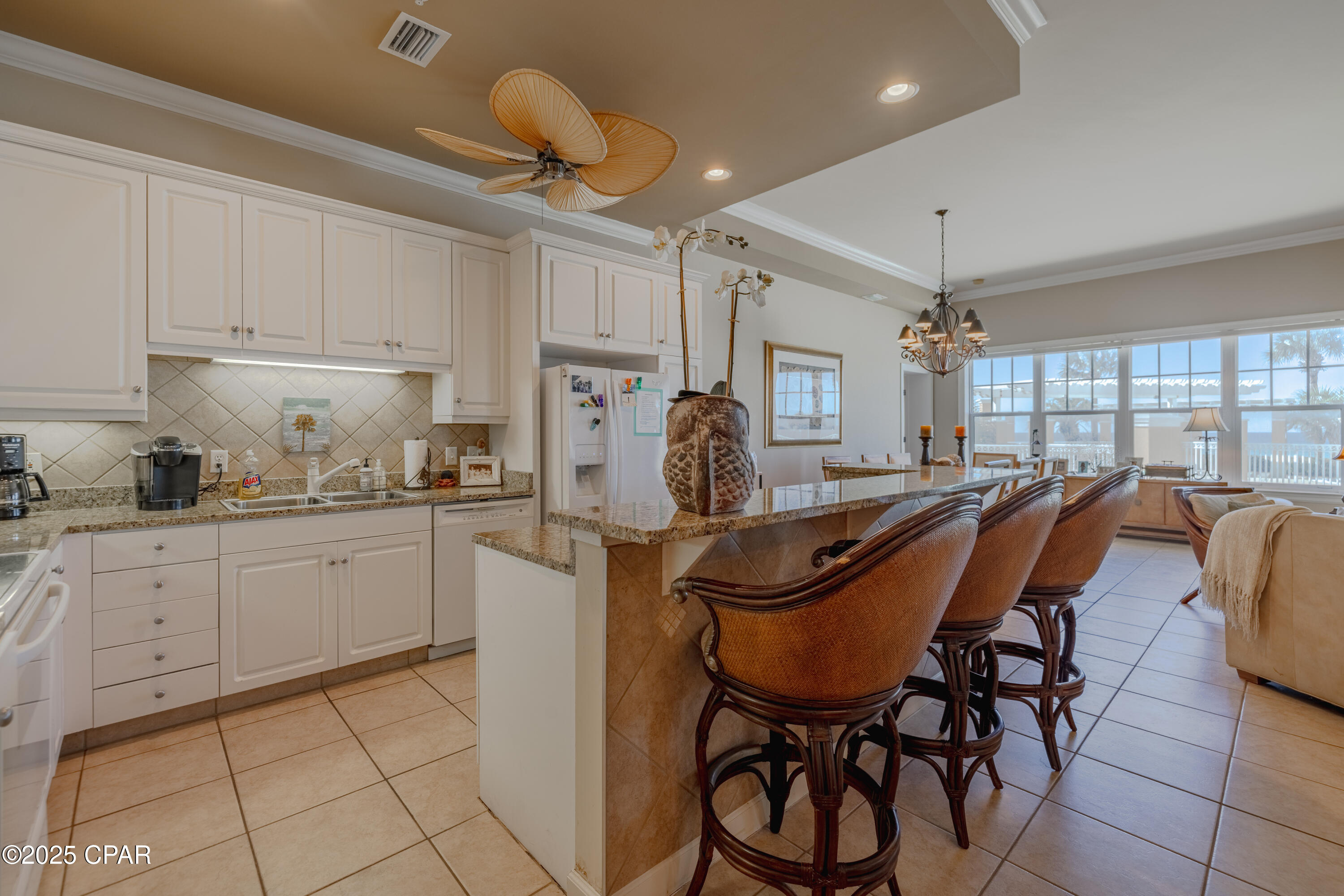 En Soleil Condo - Residential