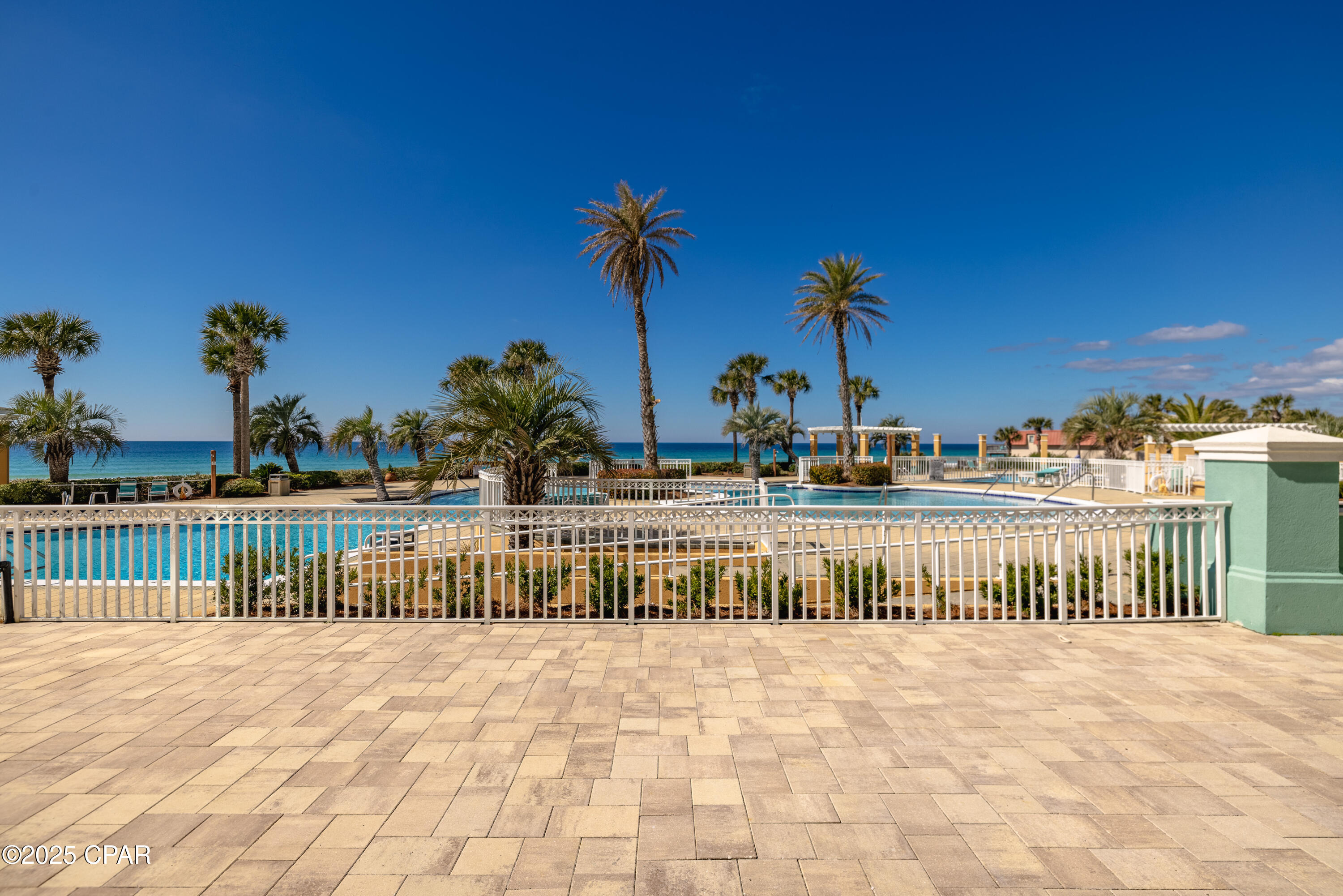 En Soleil Condo - Residential