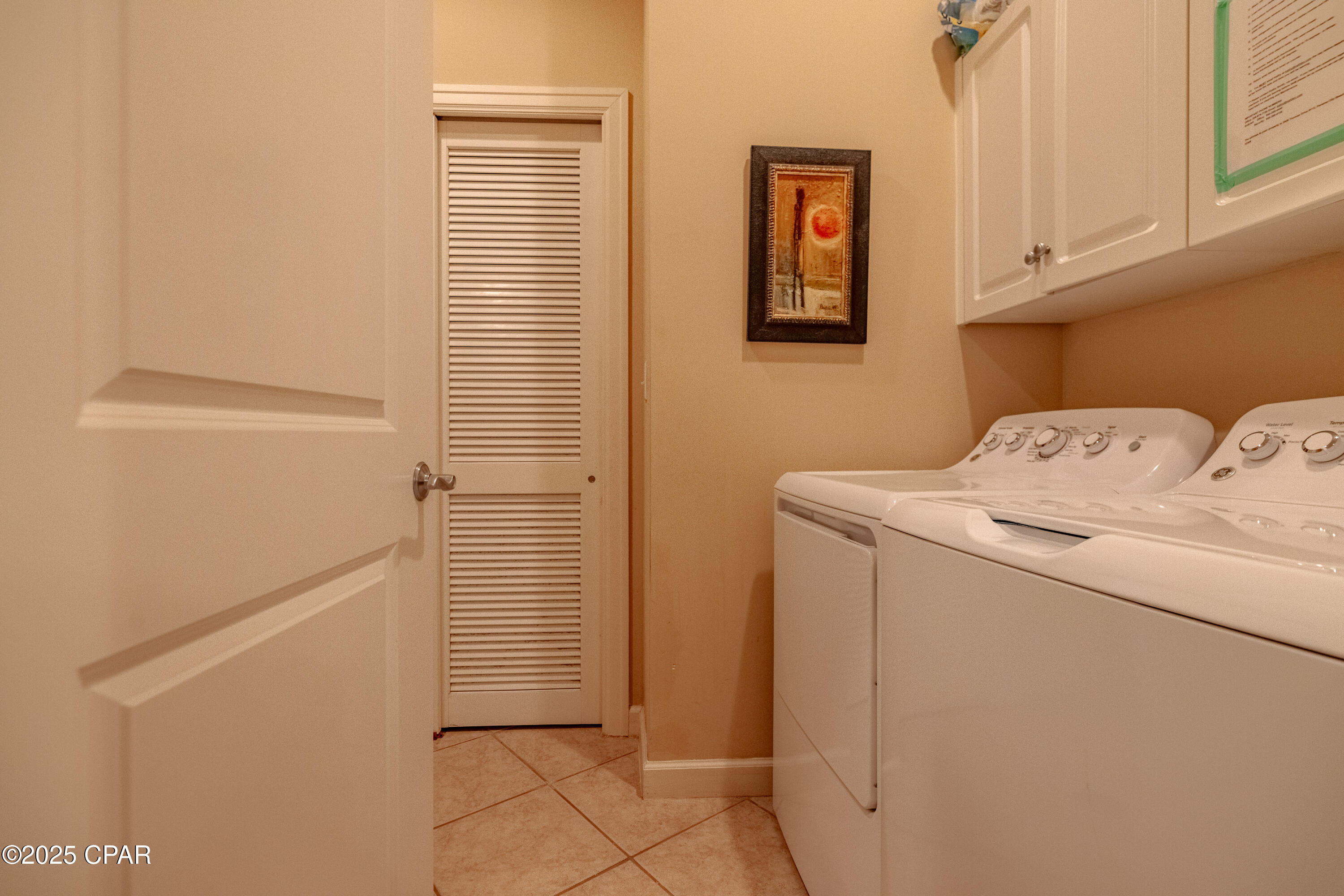 En Soleil Condo - Residential