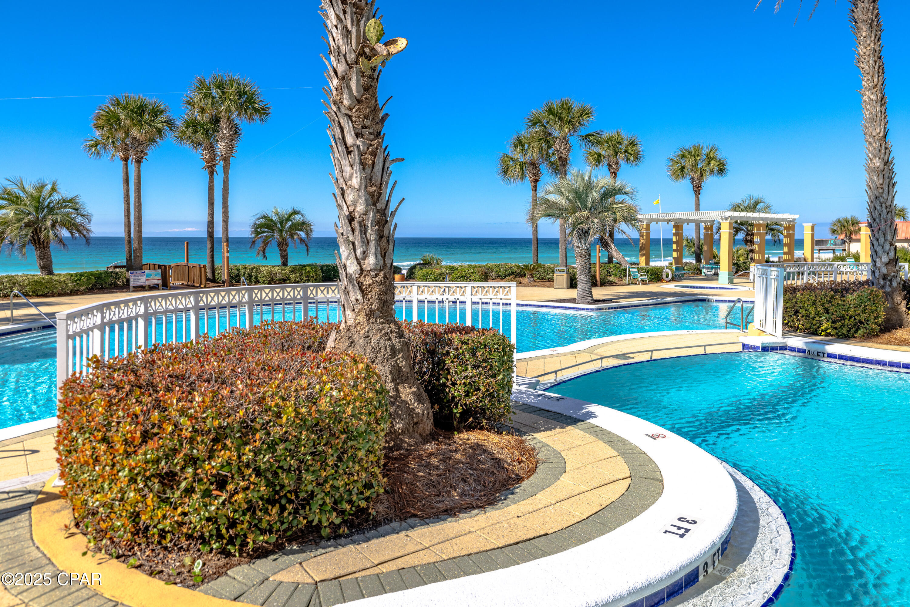 En Soleil Condo - Residential