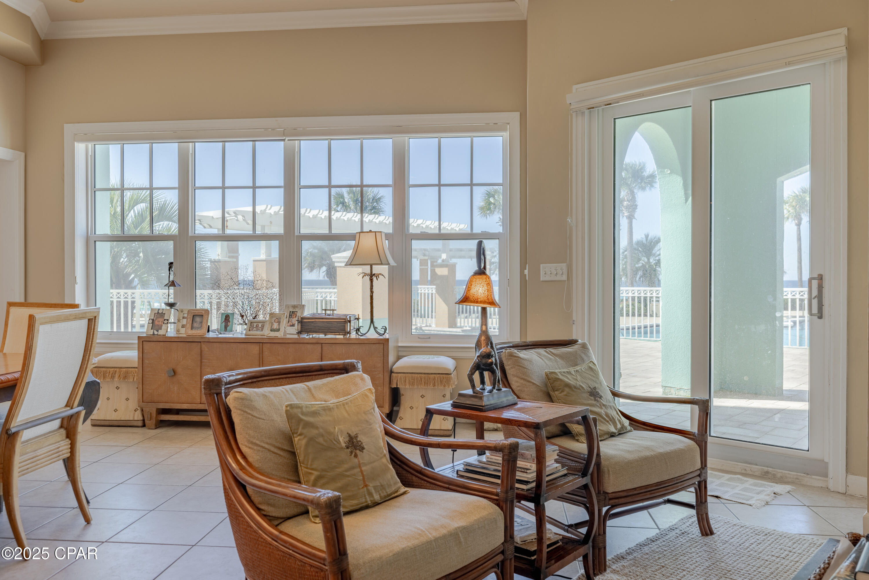 En Soleil Condo - Residential