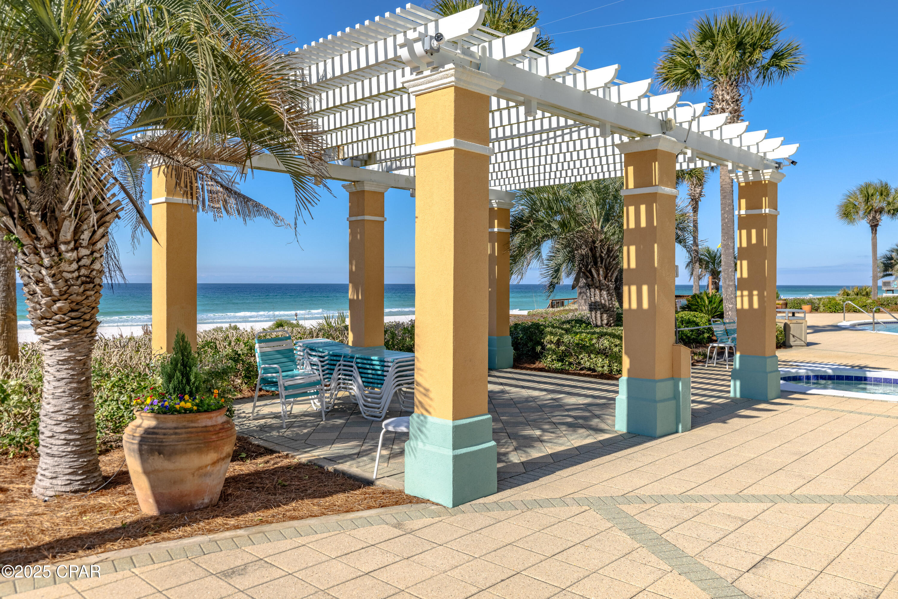 En Soleil Condo - Residential