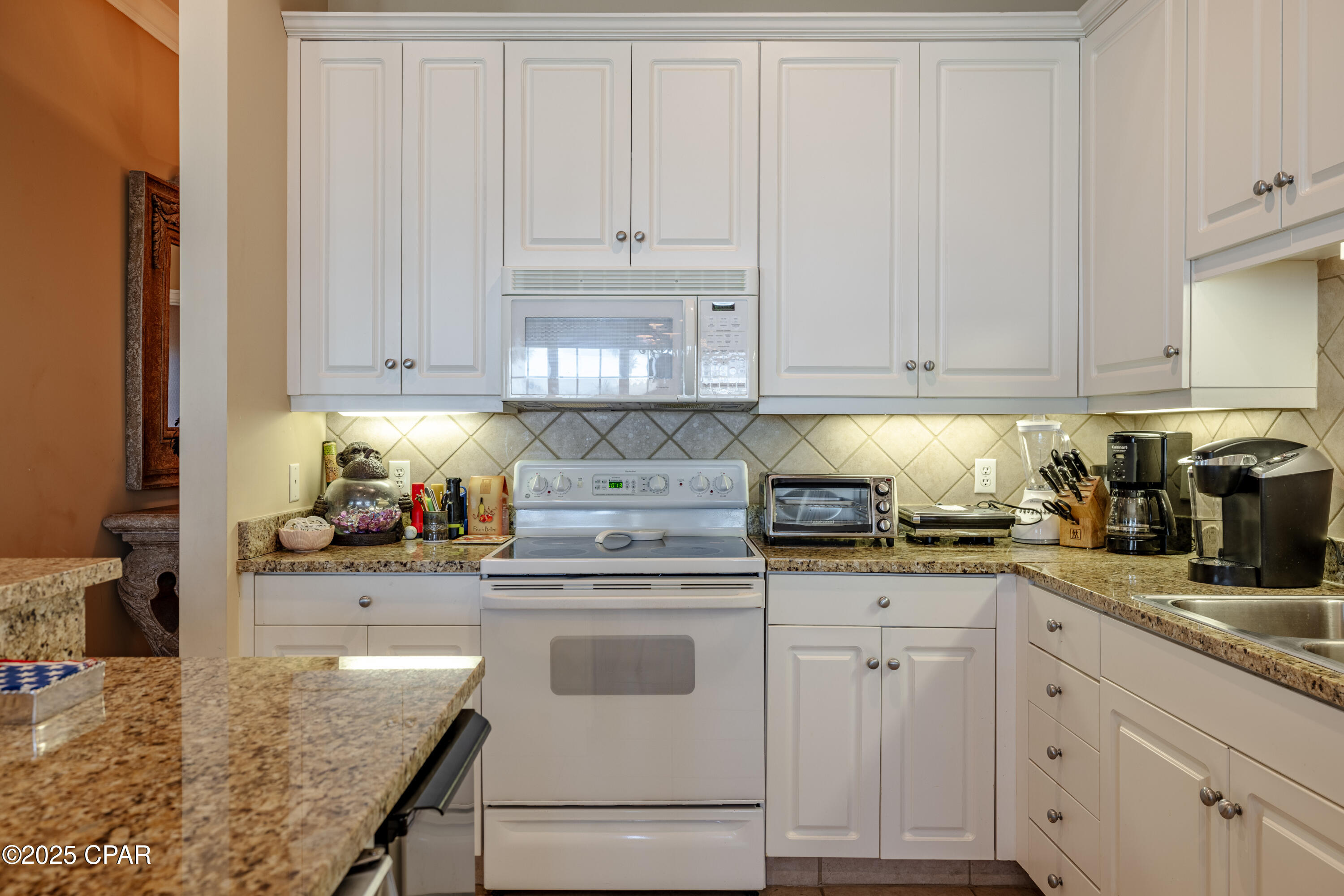 En Soleil Condo - Residential