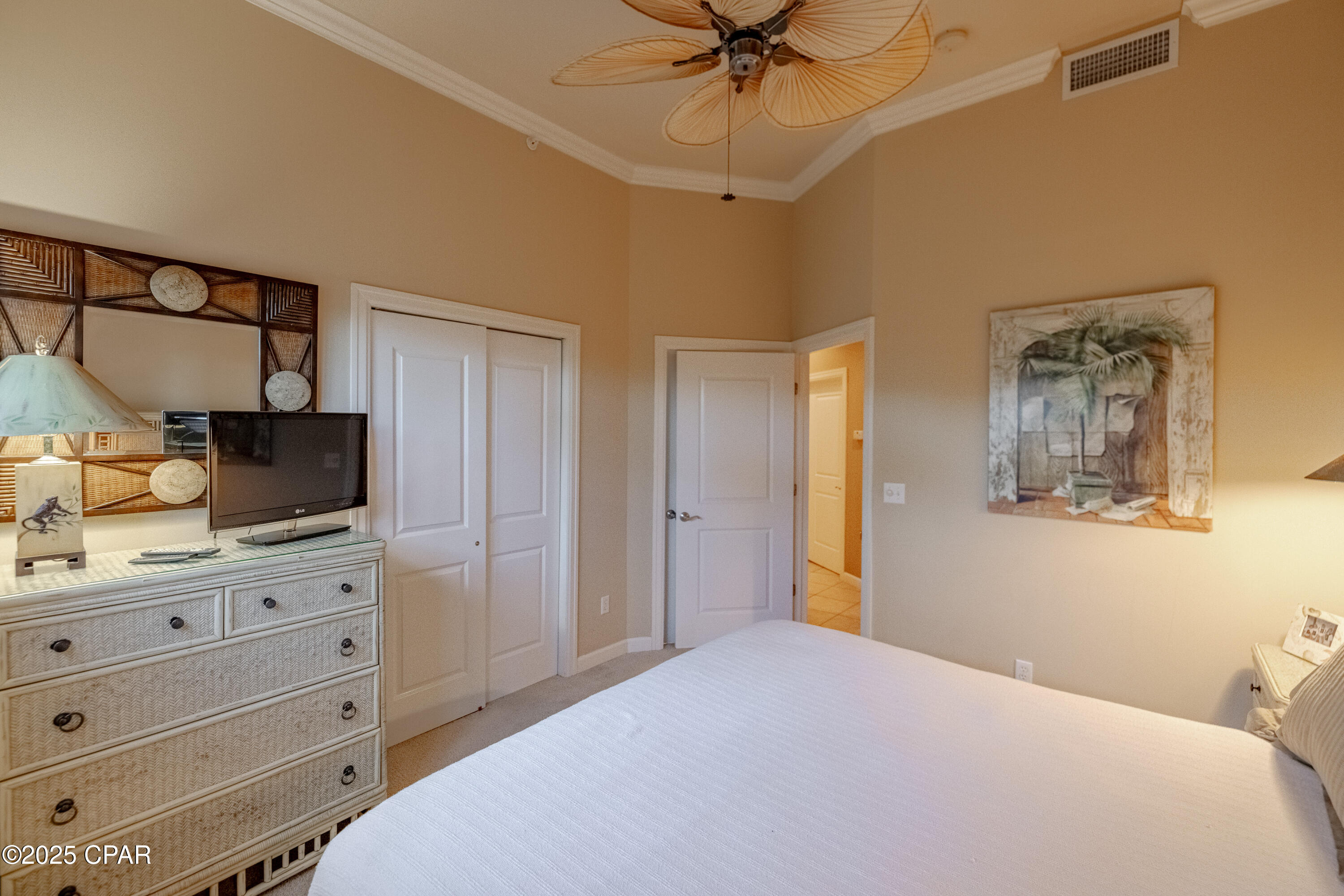 En Soleil Condo - Residential