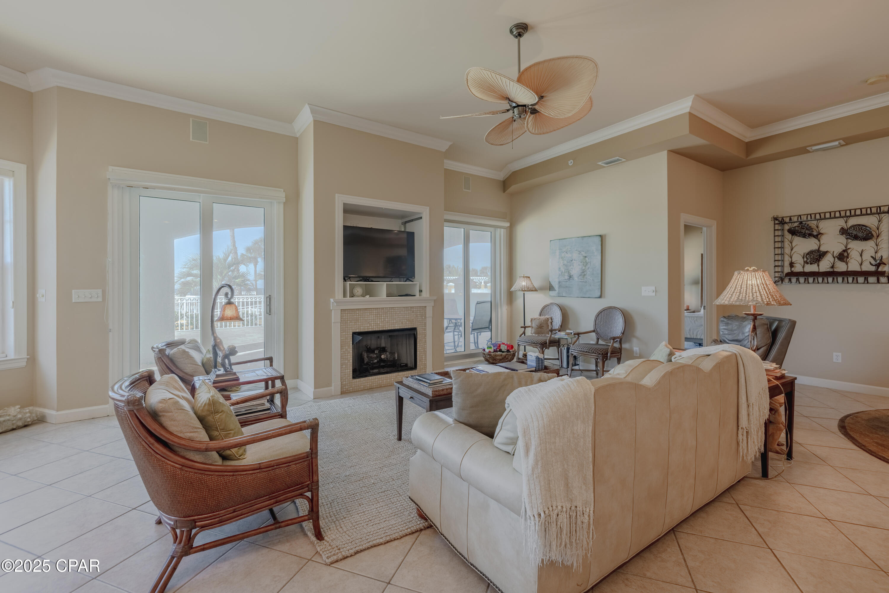 En Soleil Condo - Residential